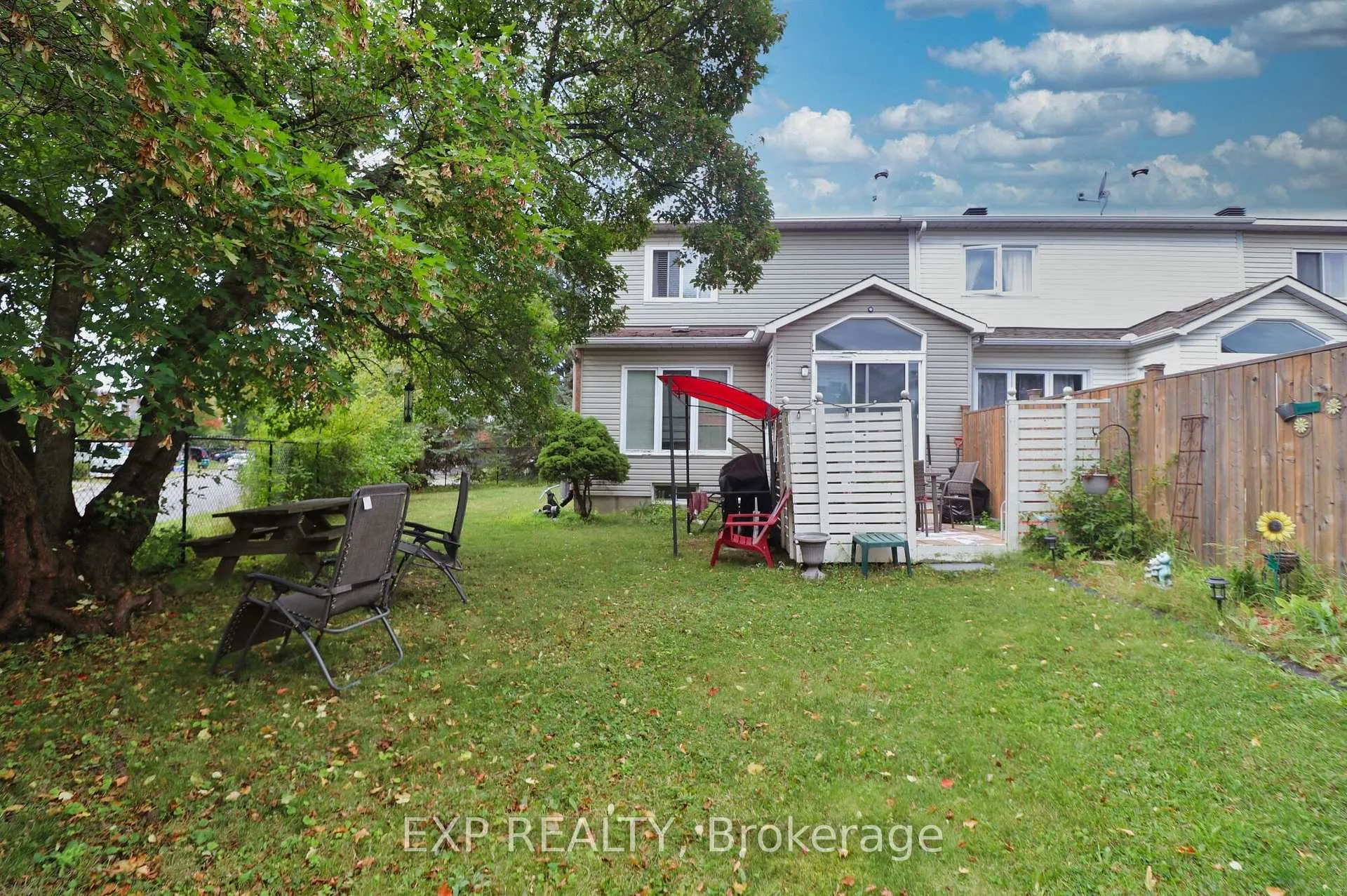 Photo 49 of 2127 Lauzon Street, Ottawa, Fallingbrook/Gardenway South — HOMEH