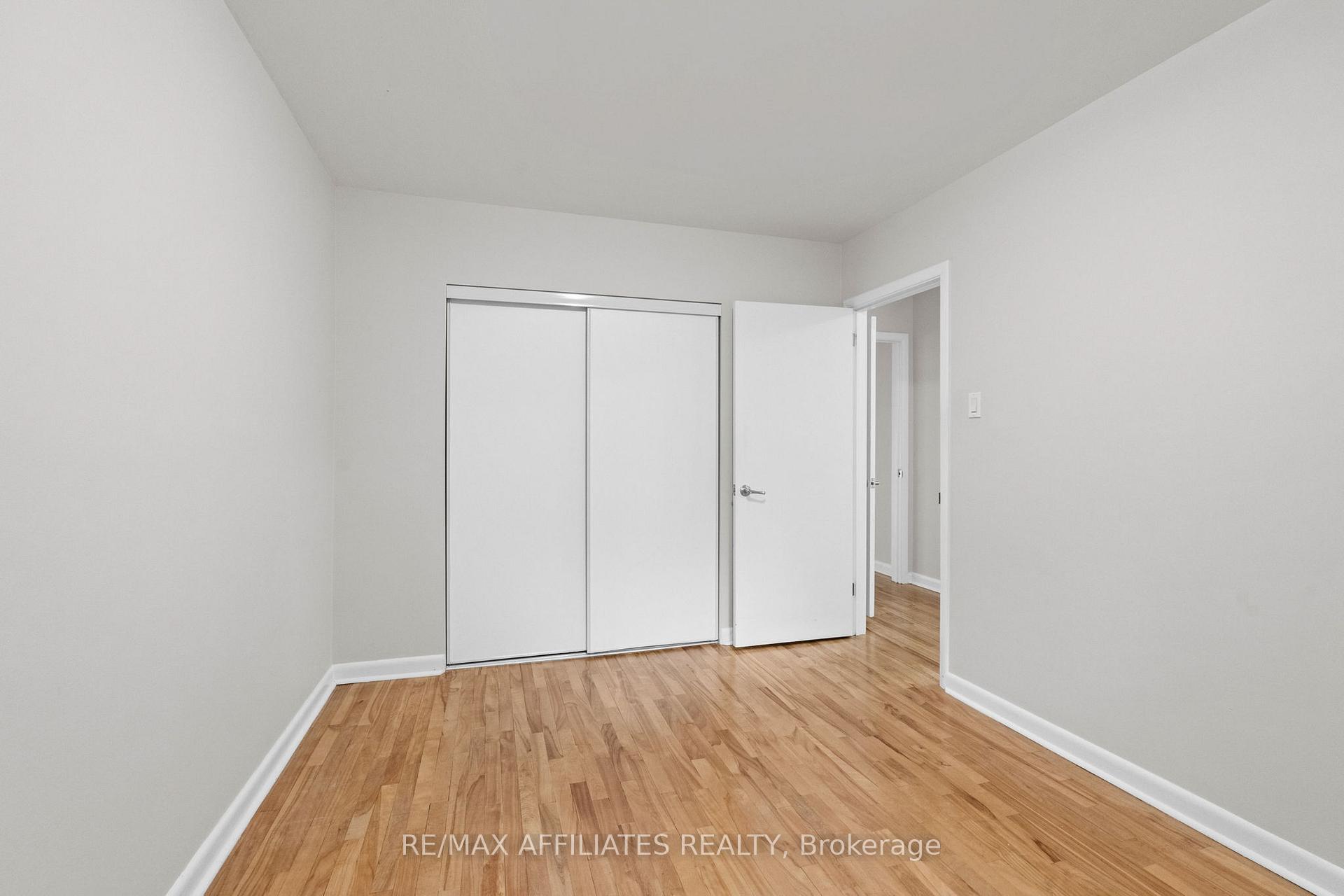 Photo 18 of 1316 Bloomsbury Crescent, Ottawa, Parkway Park — HOMEH