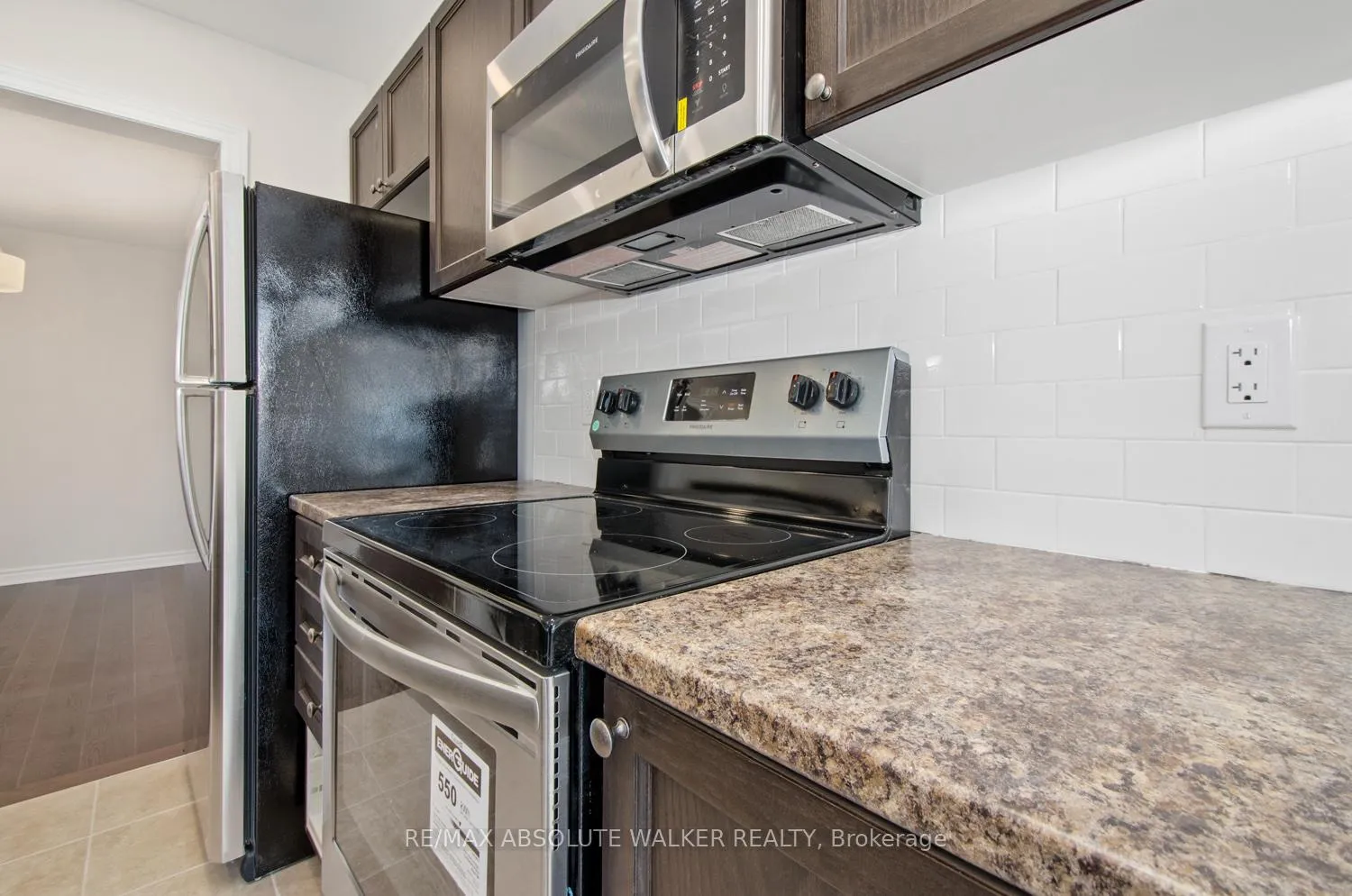 Photo 8 of 376 Willow Aster Circle, Ottawa, Avalon West — HOMEH