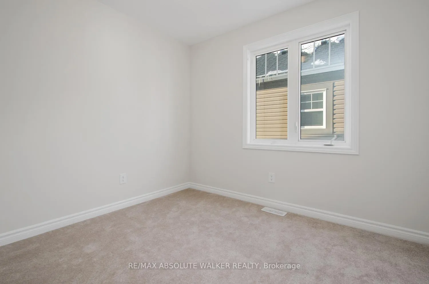 Photo 14 of 376 Willow Aster Circle, Ottawa, Avalon West — HOMEH
