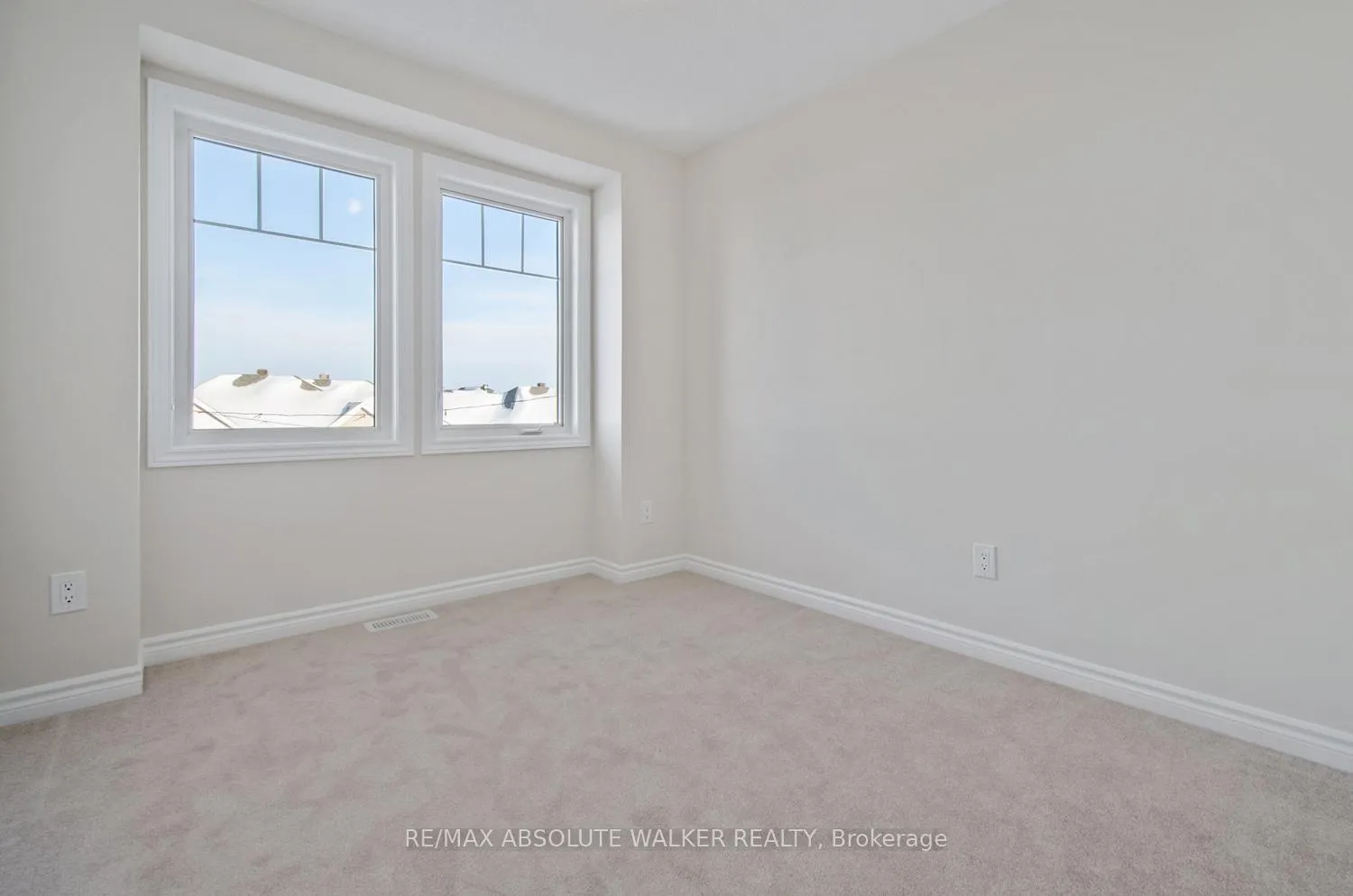 Photo 16 of 376 Willow Aster Circle, Ottawa, Avalon West — HOMEH