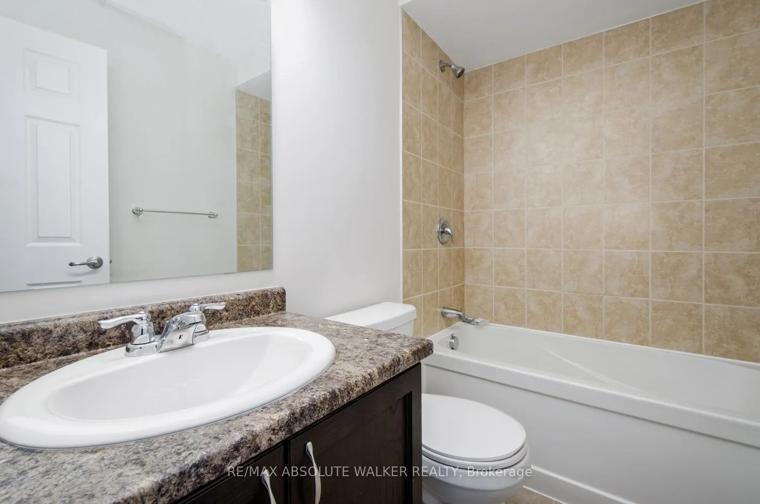 Photo 18 of 376 Willow Aster Circle, Ottawa, Avalon West — HOMEH