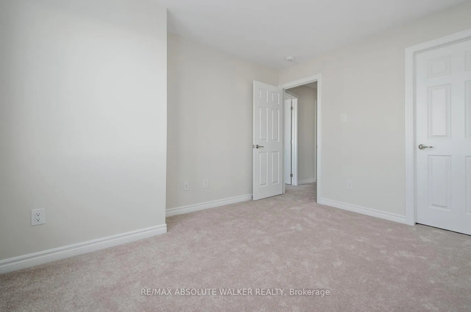 Photo 22 of 376 Willow Aster Circle, Ottawa, Avalon West — HOMEH
