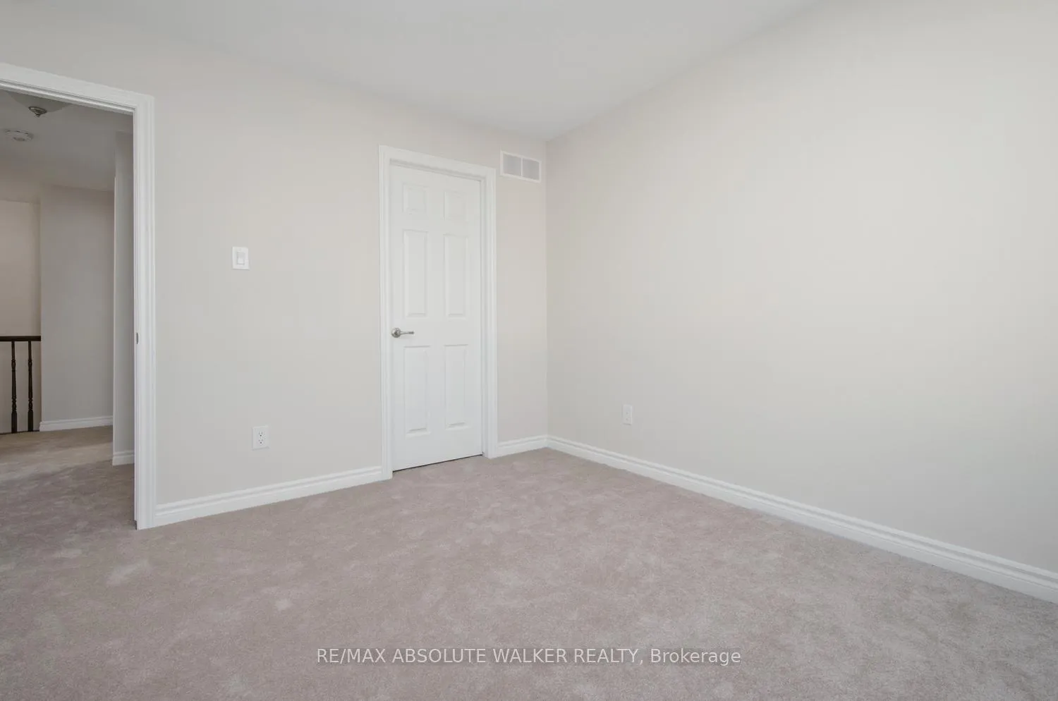 Photo 23 of 376 Willow Aster Circle, Ottawa, Avalon West — HOMEH
