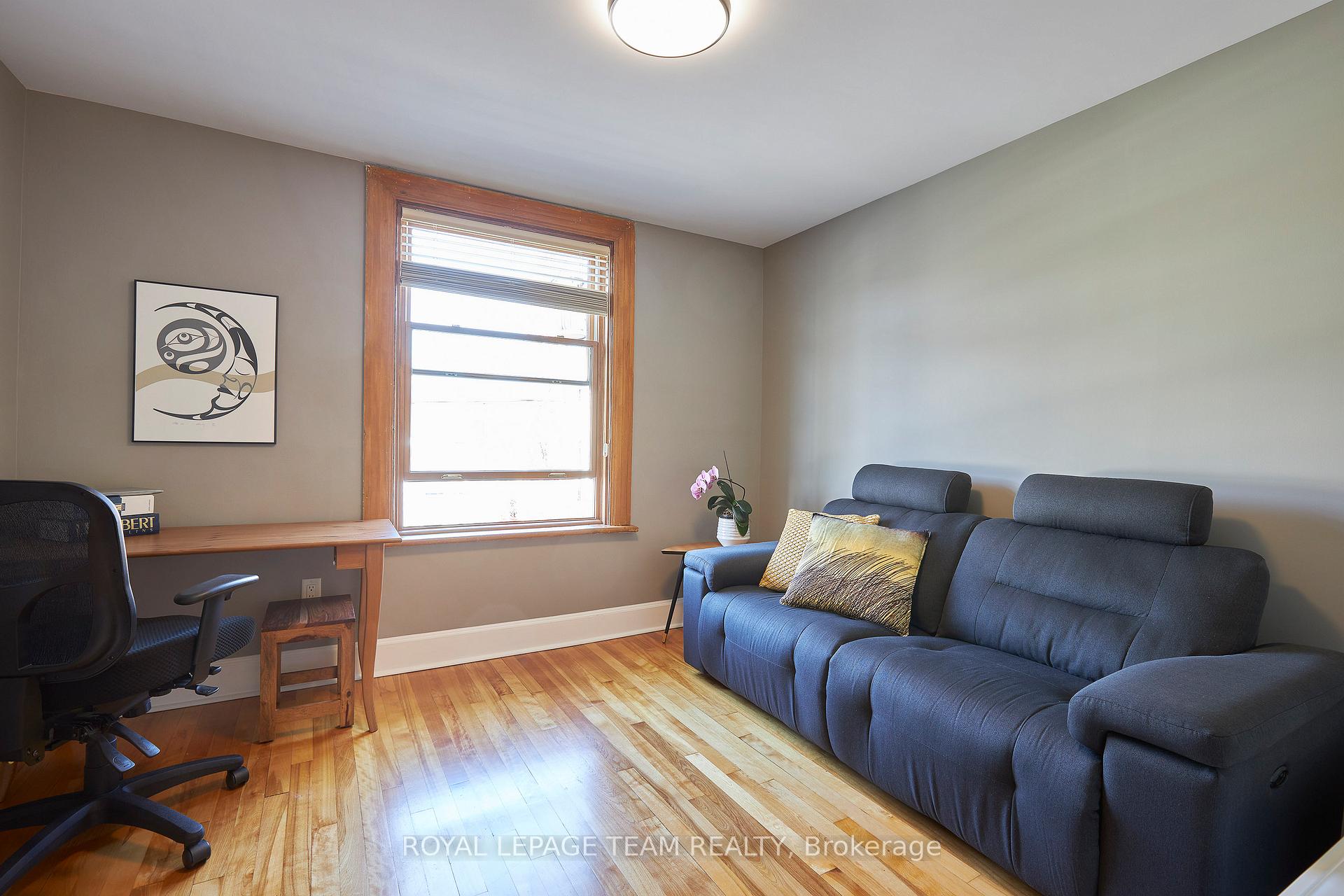 Photo 16 of 136 Keefer Street, Ottawa, New Edinburgh — HOMEH