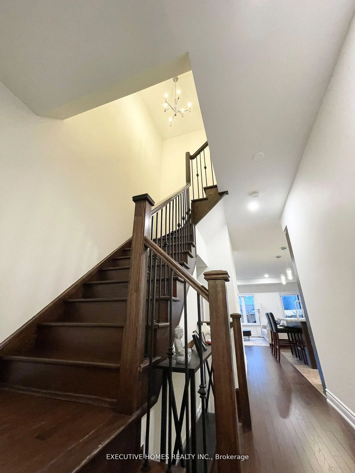 Photo 7 of 51 Lorne Thomas Place, New Tecumseth, Alliston — HOMEH