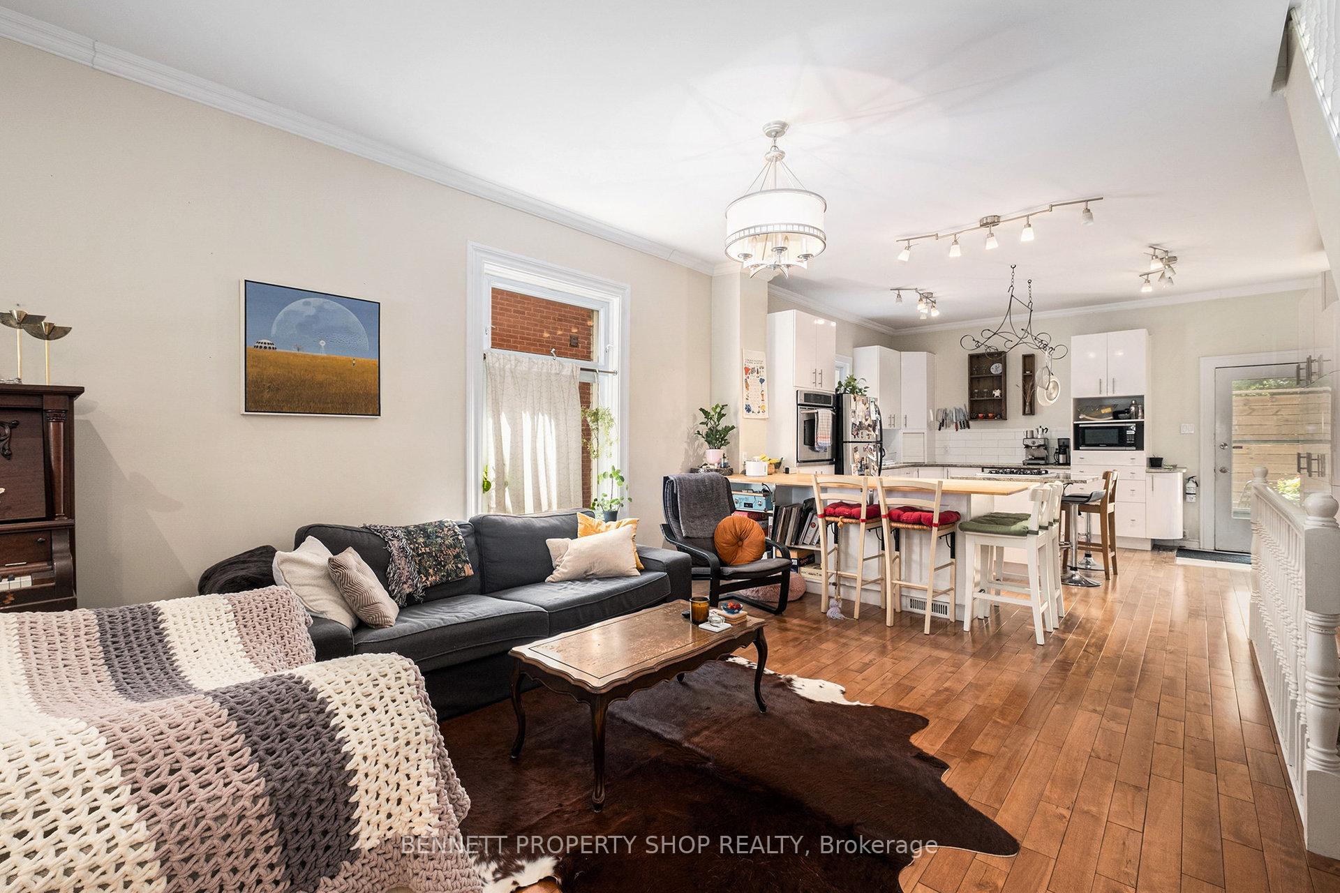 Photo 4 of 636 Gladstone Avenue, Ottawa, Ottawa Centre — HOMEH