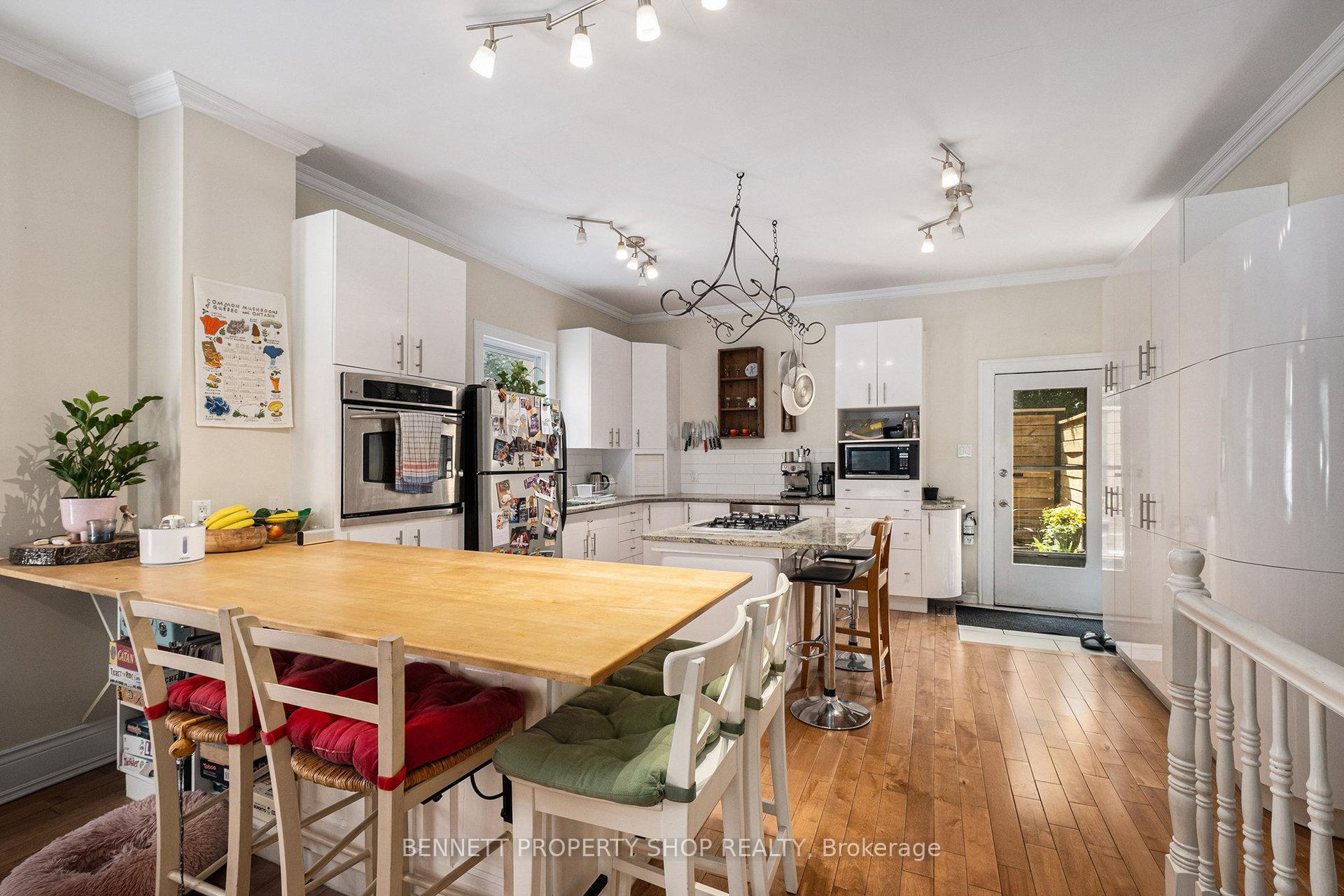 Photo 6 of 636 Gladstone Avenue, Ottawa, Ottawa Centre — HOMEH