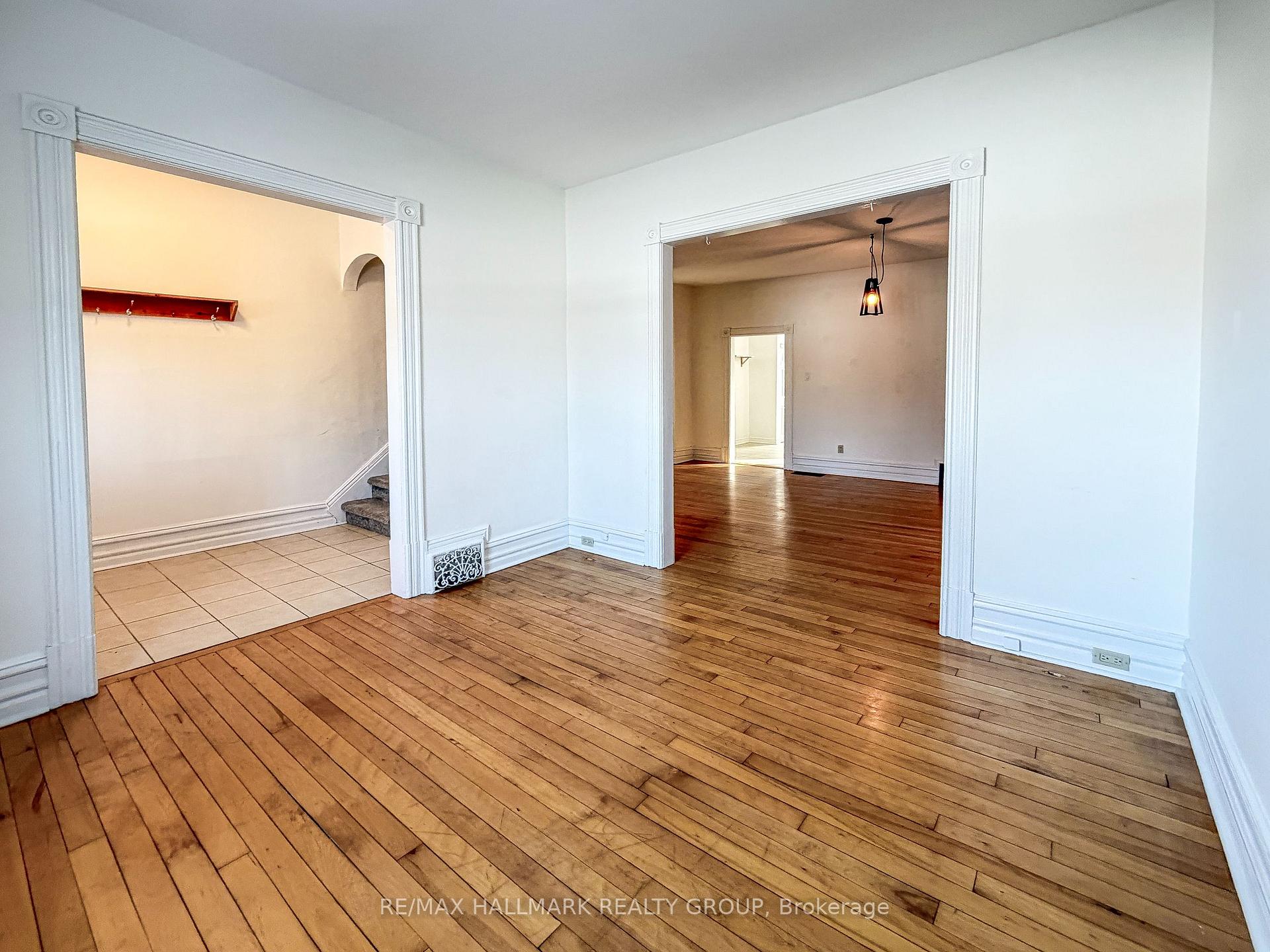 Photo 8 of 622 Gladstone Avenue, Ottawa, Ottawa Centre — HOMEH