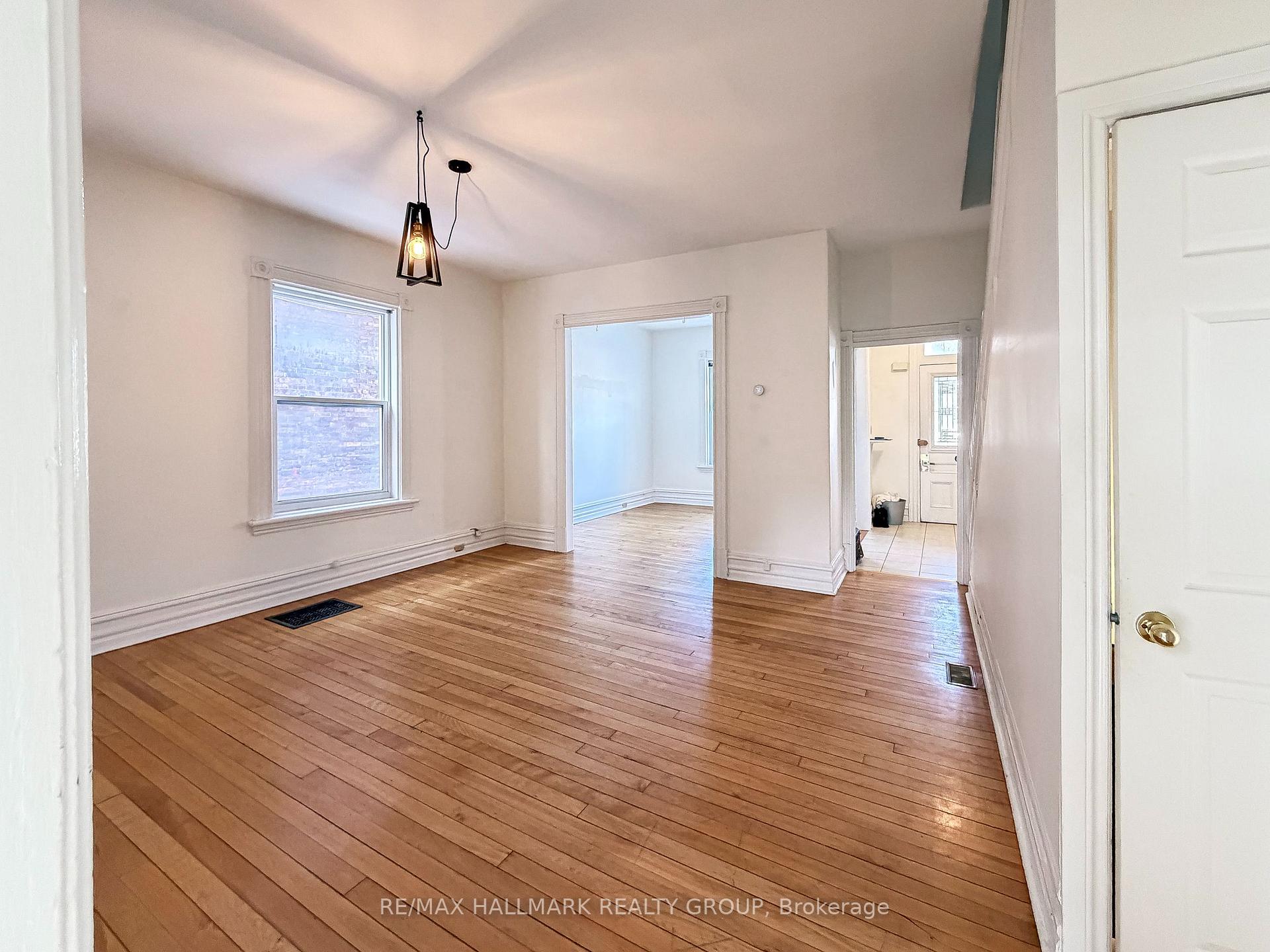 Photo 9 of 622 Gladstone Avenue, Ottawa, Ottawa Centre — HOMEH