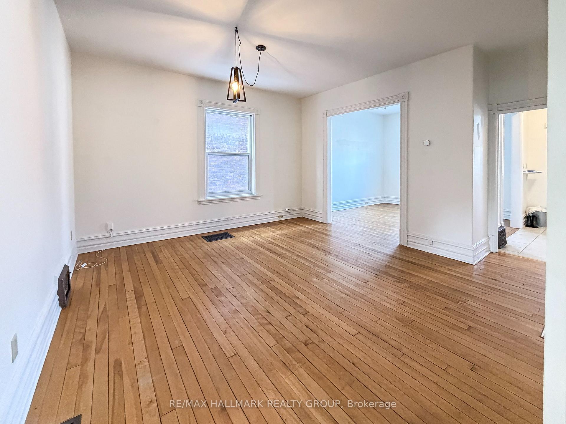 Photo 10 of 622 Gladstone Avenue, Ottawa, Ottawa Centre — HOMEH