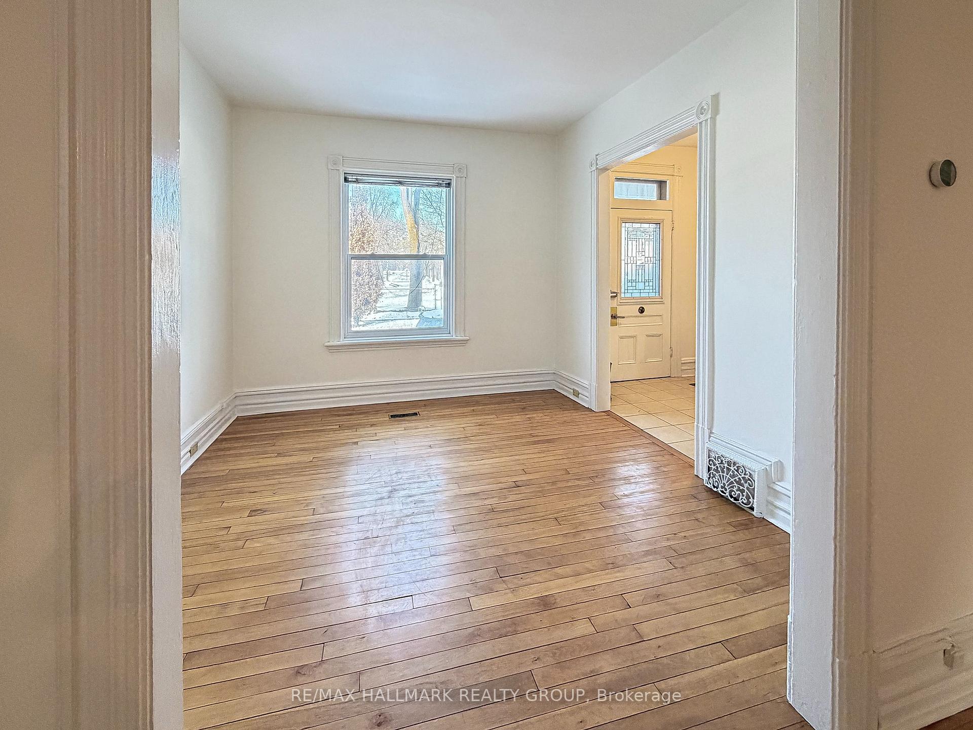 Photo 12 of 622 Gladstone Avenue, Ottawa, Ottawa Centre — HOMEH