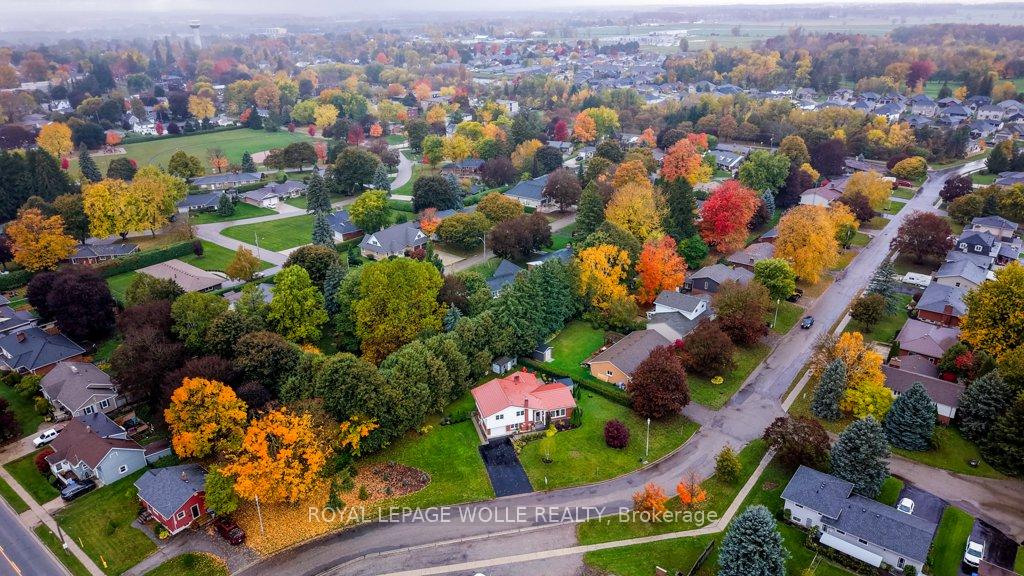 Photo 48 of 4 Mcdonald Street W, North Perth, Listowel — HOMEH