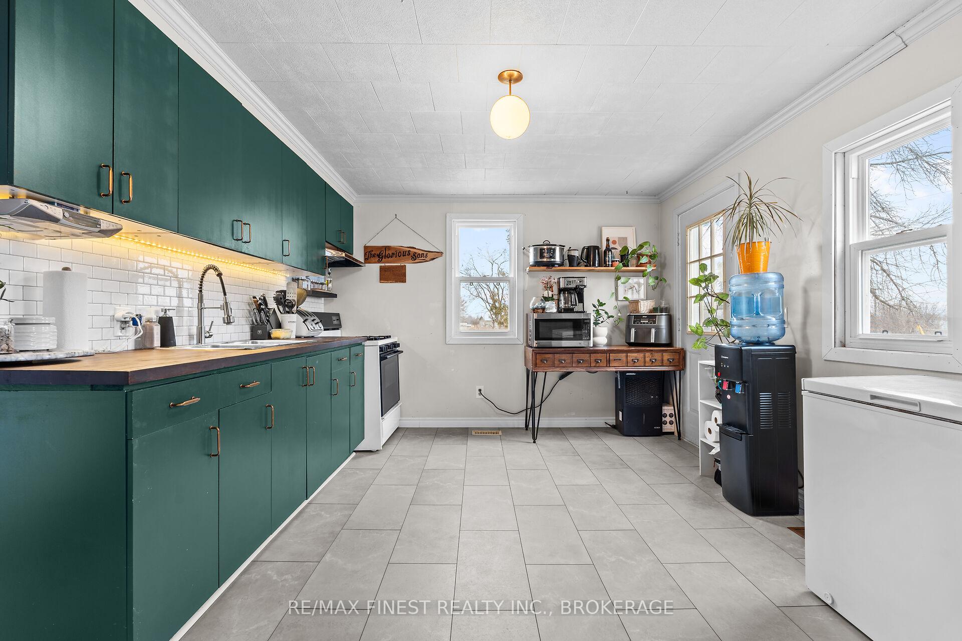 Photo 16 of 1476 Westbrook Road, Kingston, City Northwest — HOMEH