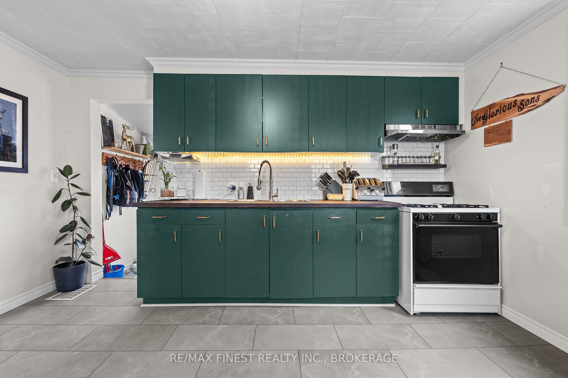 Photo 17 of 1476 Westbrook Road, Kingston, City Northwest — HOMEH