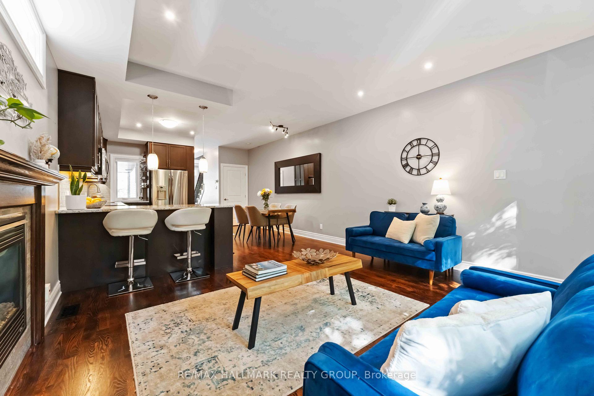 Photo 7 of Unit A, 142 Queen Mary Street, Ottawa, Overbrook/Castle Heights — HOMEH