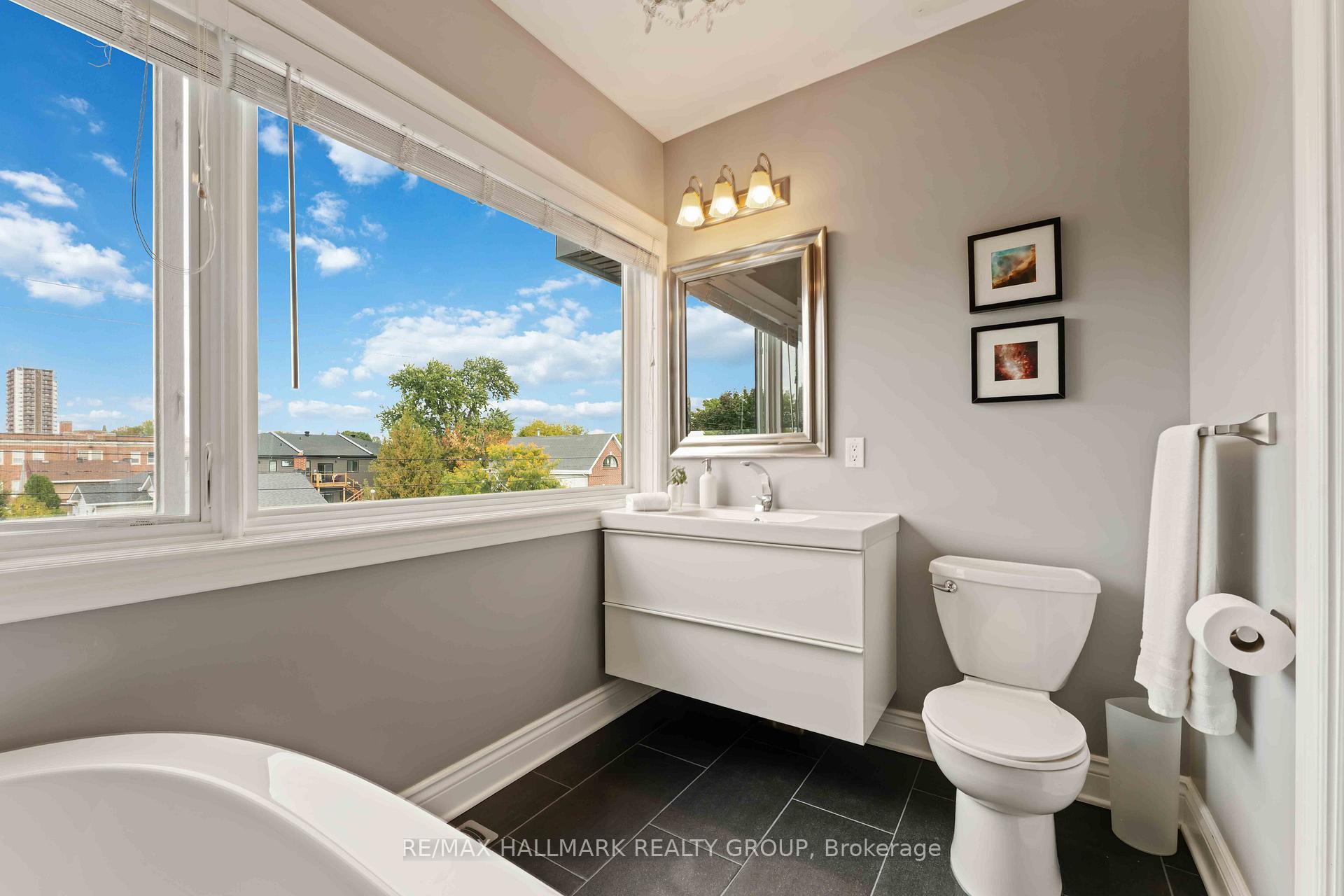 Photo 16 of Unit A, 142 Queen Mary Street, Ottawa, Overbrook/Castle Heights — HOMEH
