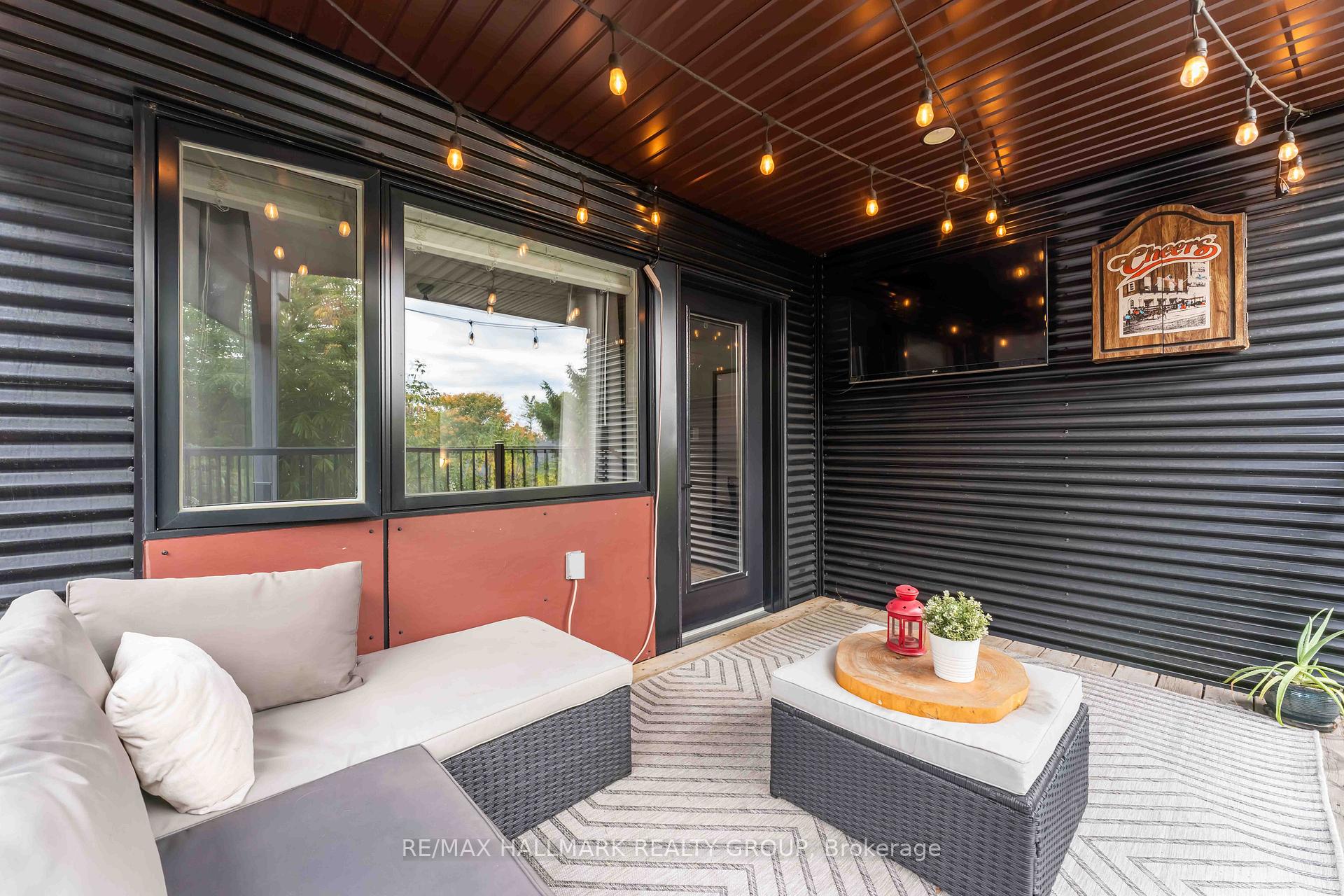 Photo 20 of Unit A, 142 Queen Mary Street, Ottawa, Overbrook/Castle Heights — HOMEH
