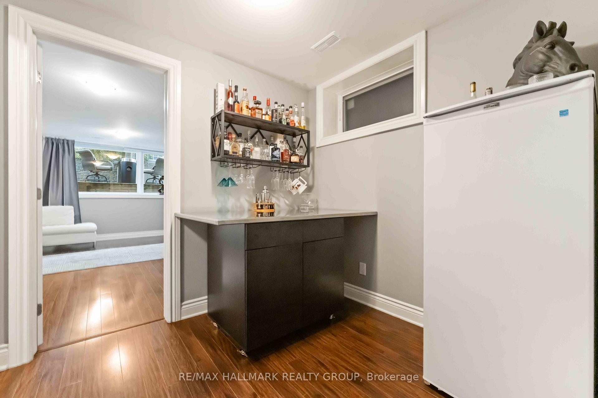 Photo 25 of Unit A, 142 Queen Mary Street, Ottawa, Overbrook/Castle Heights — HOMEH