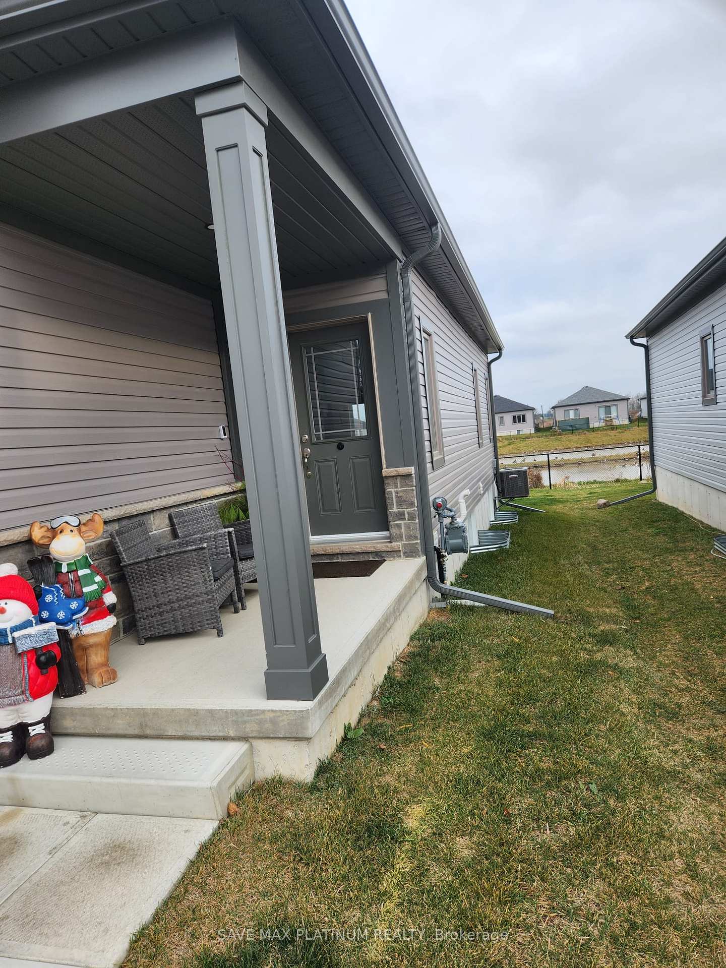 Photo 4 of 133 Ellen Street S, North Perth, Elma — HOMEH