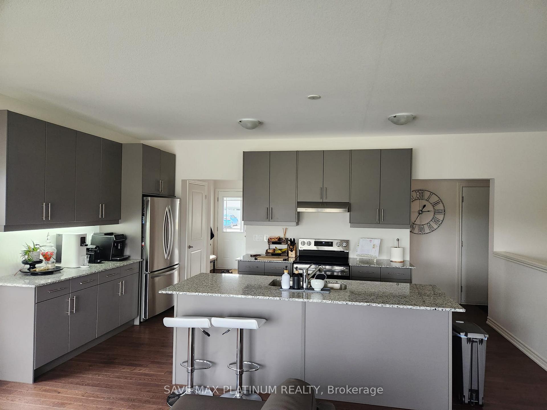 Photo 5 of 133 Ellen Street S, North Perth, Elma — HOMEH