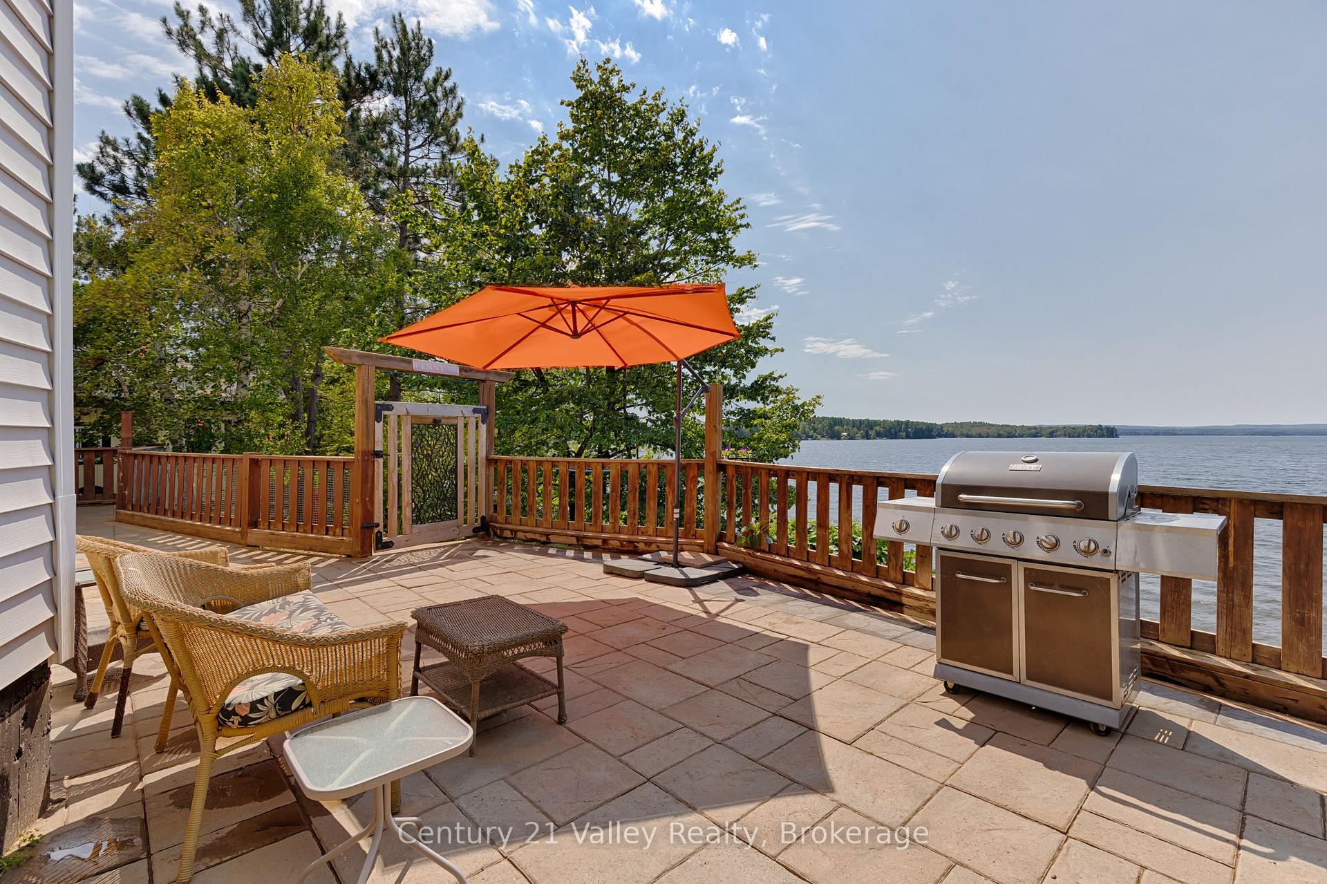 Photo 32 of 563 Island View Drive, North Algona Wilberforce, North Algona/Wilberforce Twp — HOMEH
