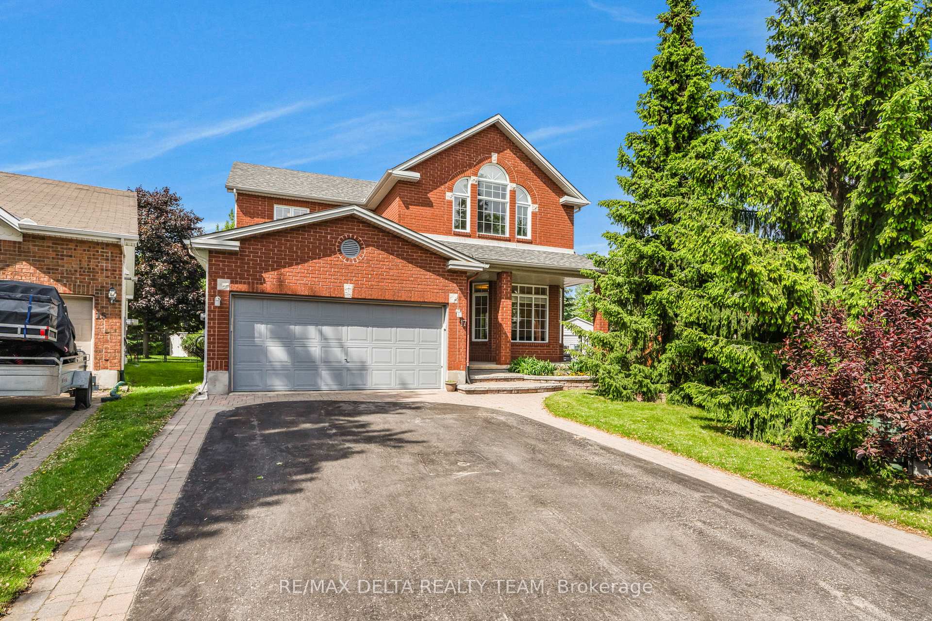Photo 2 of 17 Solace Court, Ottawa, Carson Meadows — HOMEH
