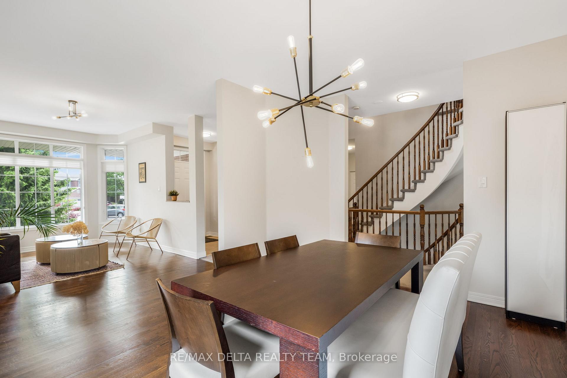 Photo 11 of 17 Solace Court, Ottawa, Carson Meadows — HOMEH