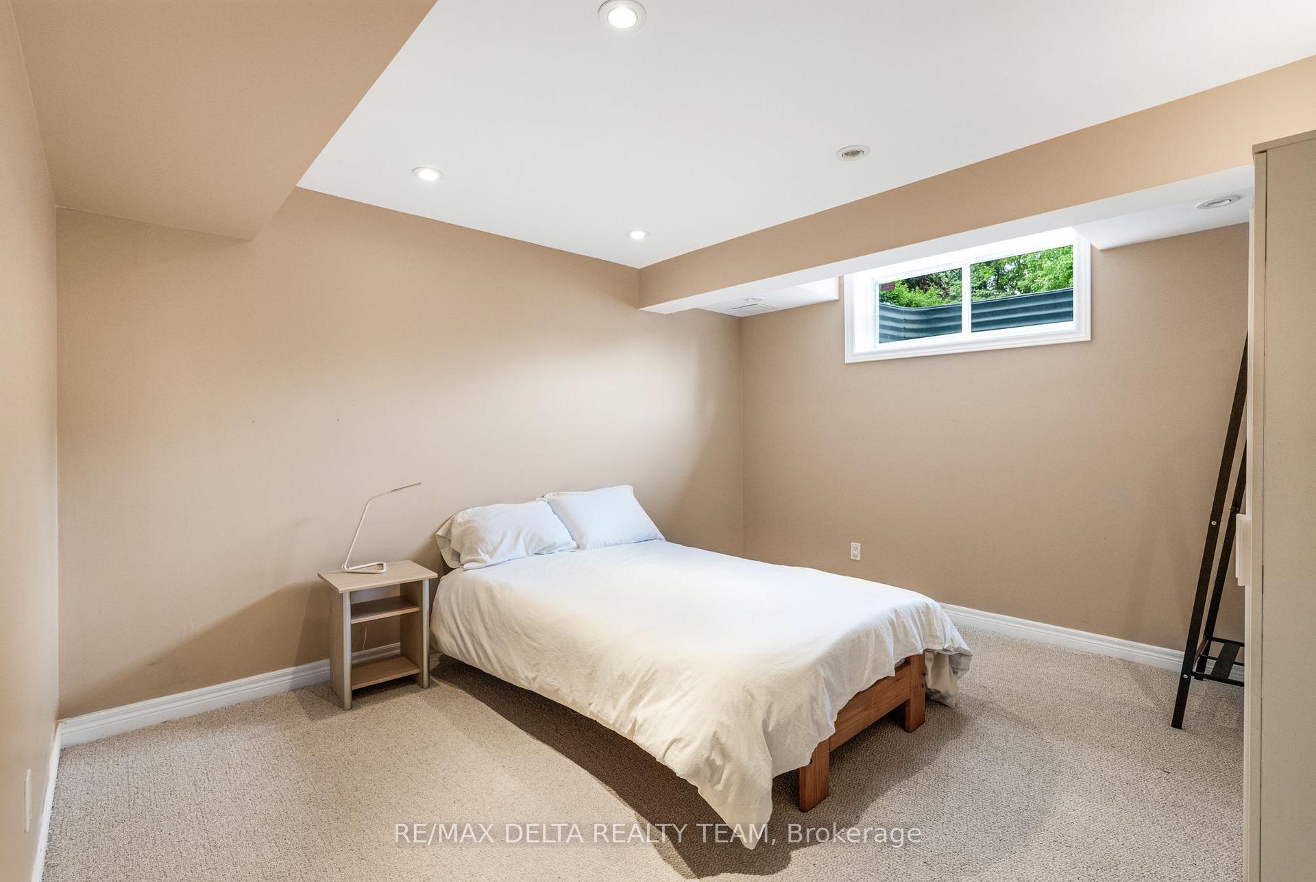 Photo 23 of 17 Solace Court, Ottawa, Carson Meadows — HOMEH