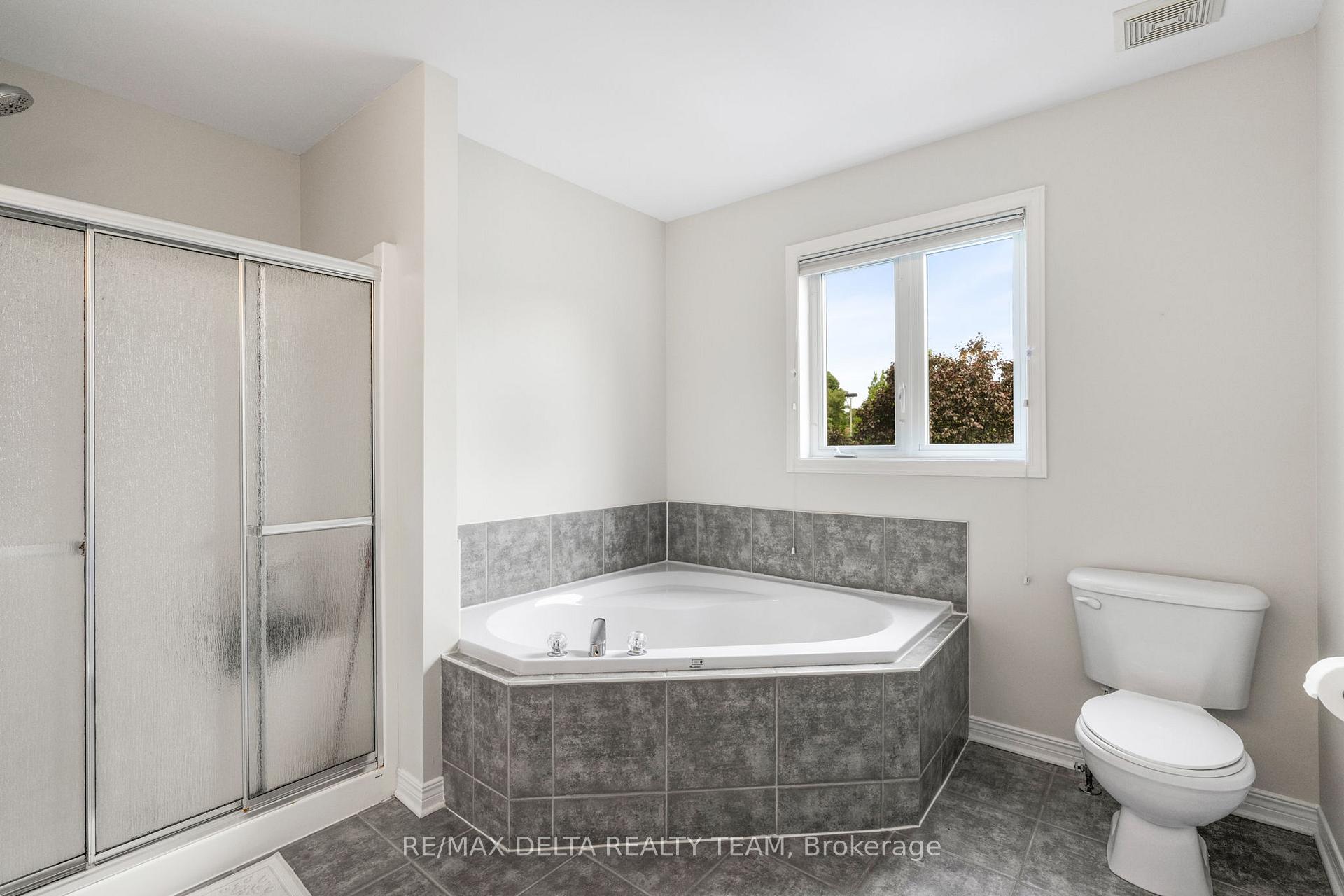 Photo 30 of 17 Solace Court, Ottawa, Carson Meadows — HOMEH