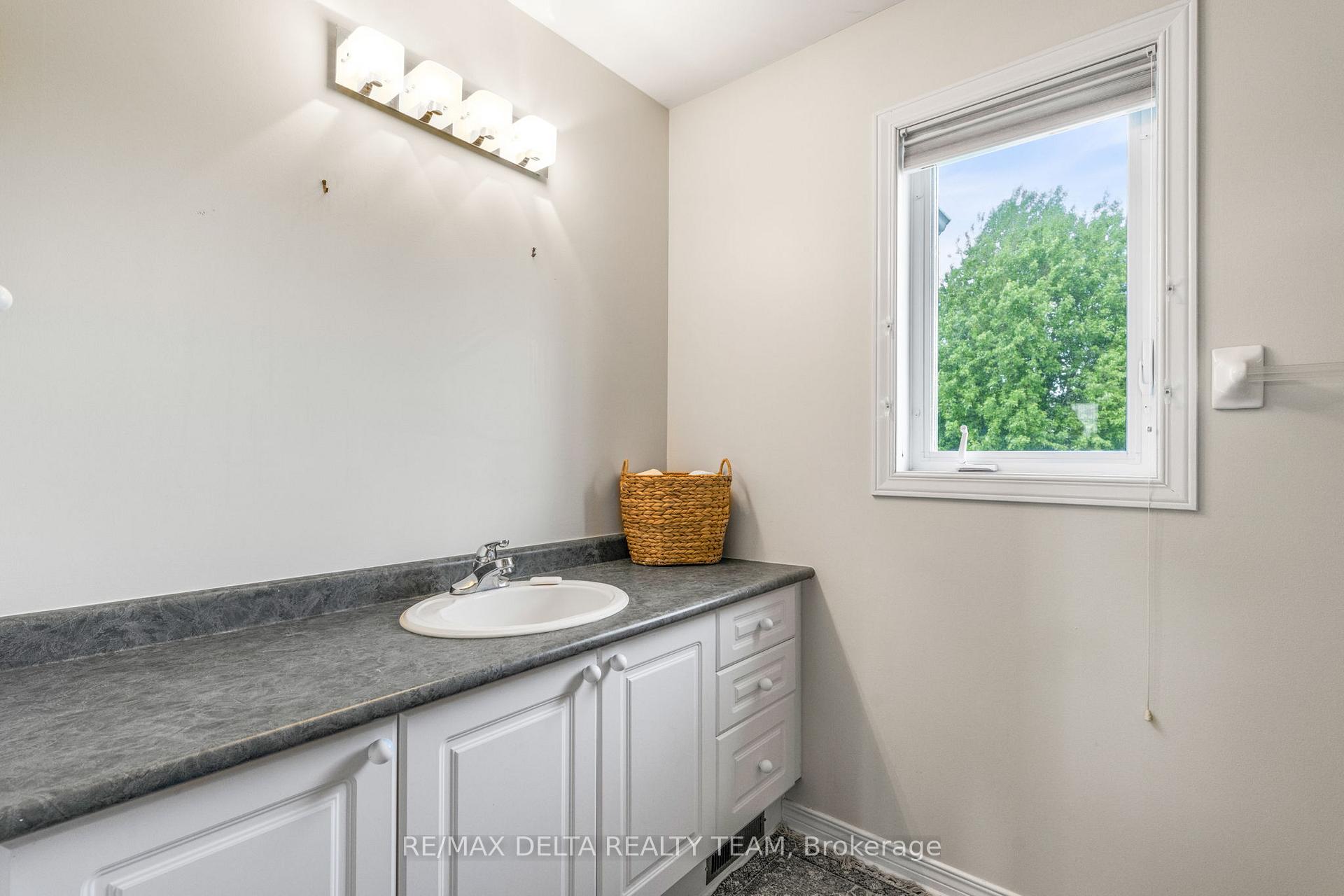 Photo 31 of 17 Solace Court, Ottawa, Carson Meadows — HOMEH