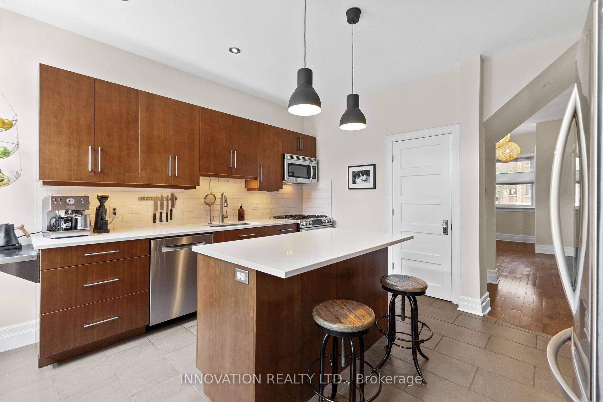Photo 11 of 576 MacLaren Street, Ottawa, Ottawa Centre — HOMEH