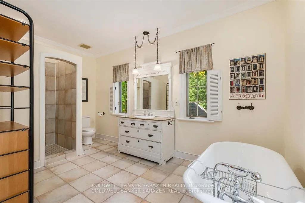 Photo 12 of 61 Drummond Street E, Perth — HOMEH