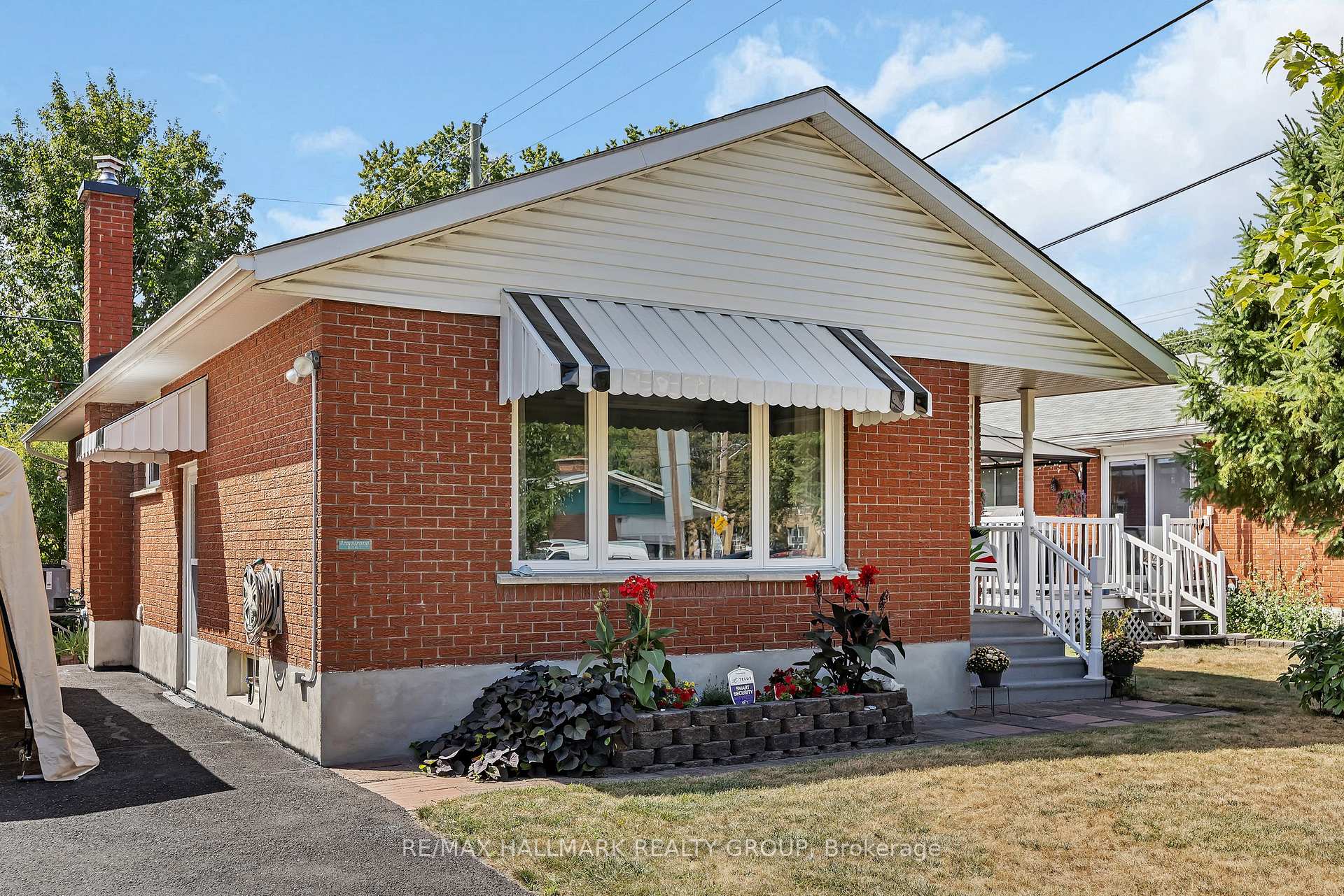 Photo 1 of 1144 Cobden Road, Ottawa, Queensway Terrace South/Ridgeview — HOMEH