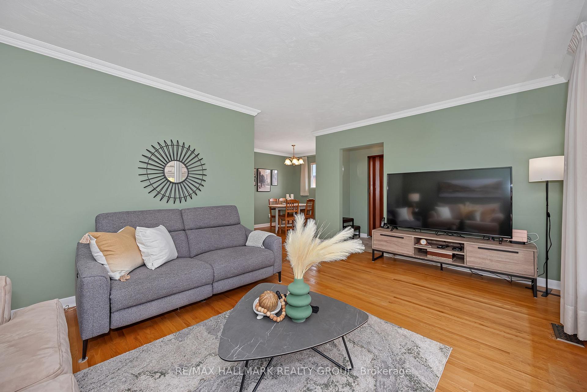 Photo 6 of 1144 Cobden Road, Ottawa, Queensway Terrace South/Ridgeview — HOMEH
