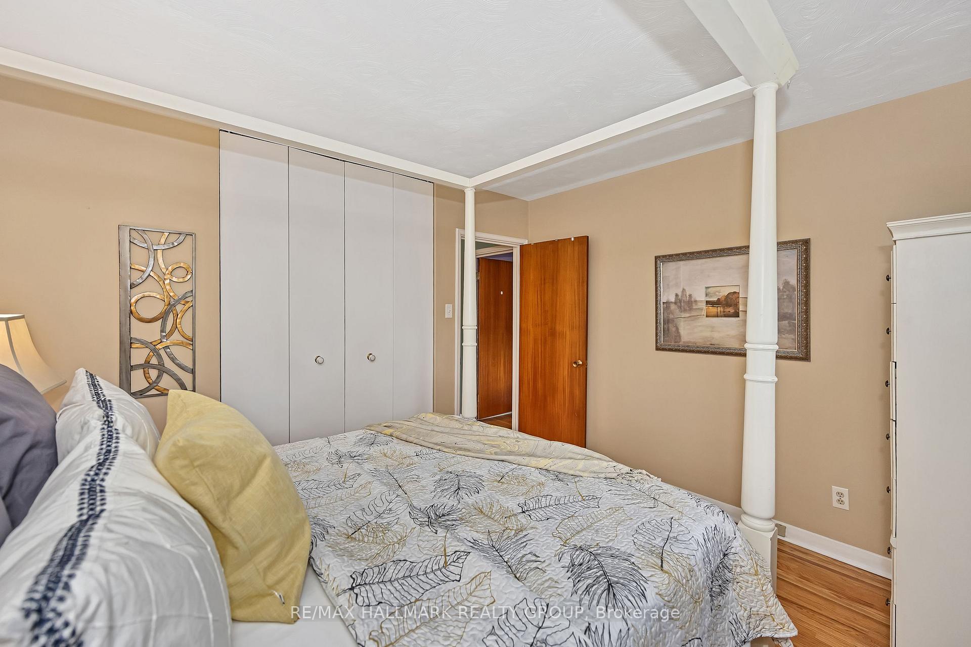 Photo 18 of 1144 Cobden Road, Ottawa, Queensway Terrace South/Ridgeview — HOMEH