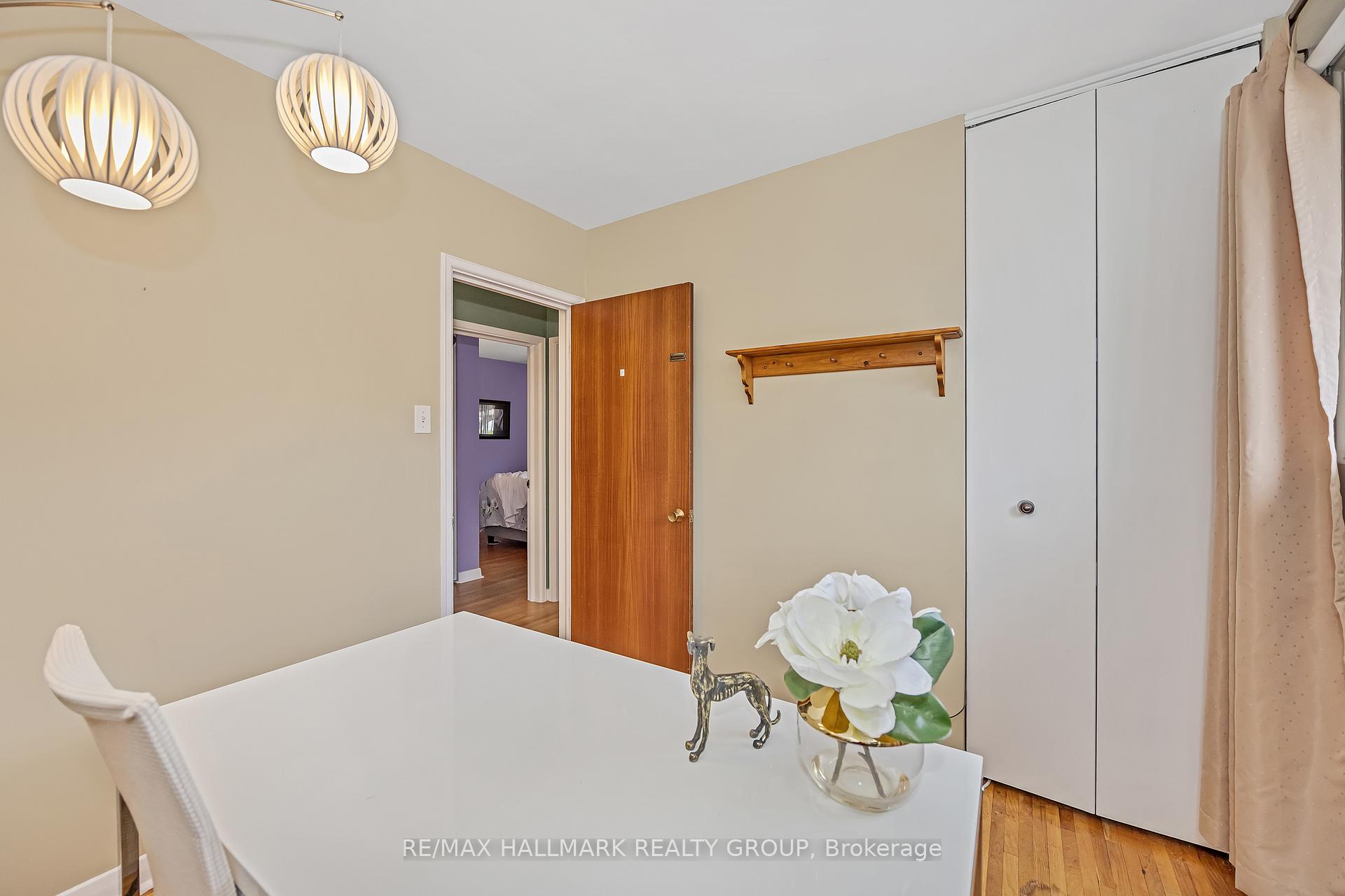 Photo 22 of 1144 Cobden Road, Ottawa, Queensway Terrace South/Ridgeview — HOMEH