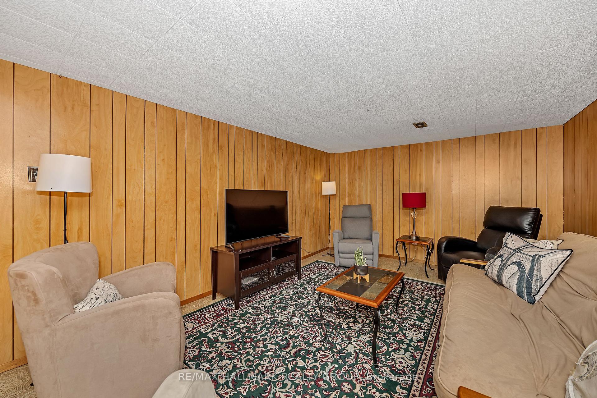 Photo 27 of 1144 Cobden Road, Ottawa, Queensway Terrace South/Ridgeview — HOMEH