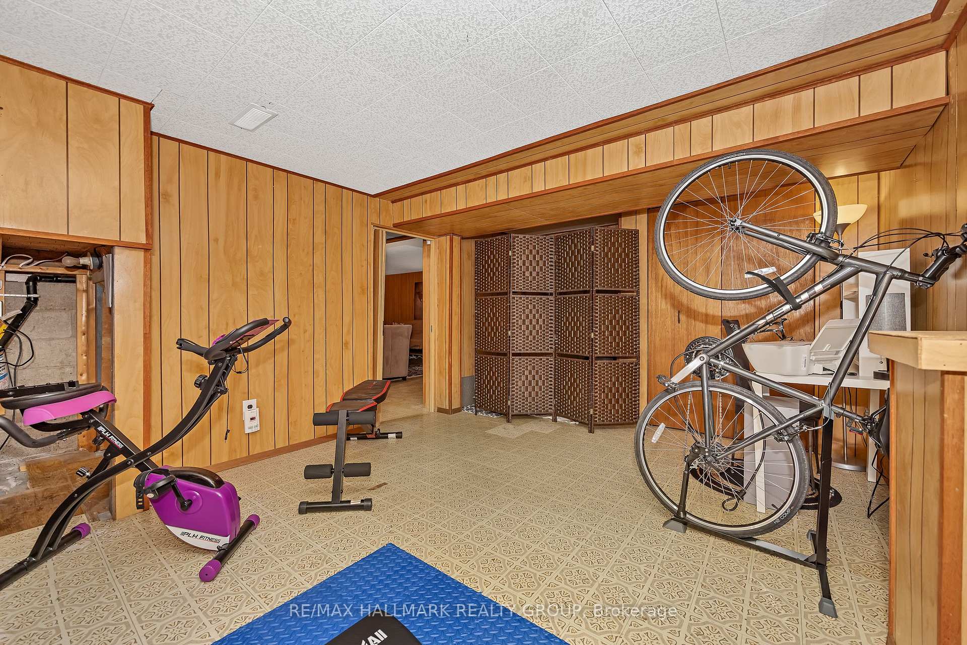 Photo 29 of 1144 Cobden Road, Ottawa, Queensway Terrace South/Ridgeview — HOMEH