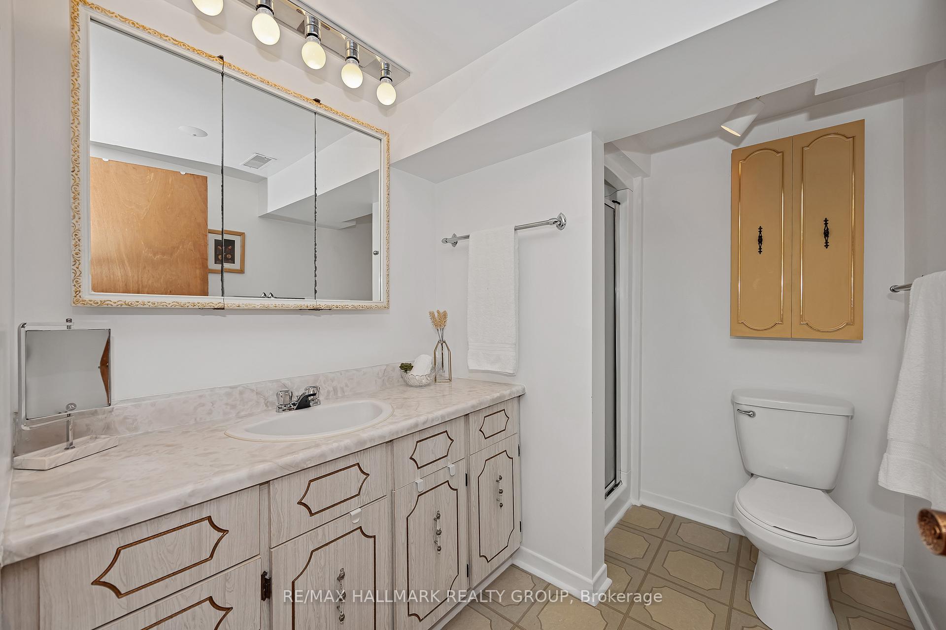 Photo 32 of 1144 Cobden Road, Ottawa, Queensway Terrace South/Ridgeview — HOMEH