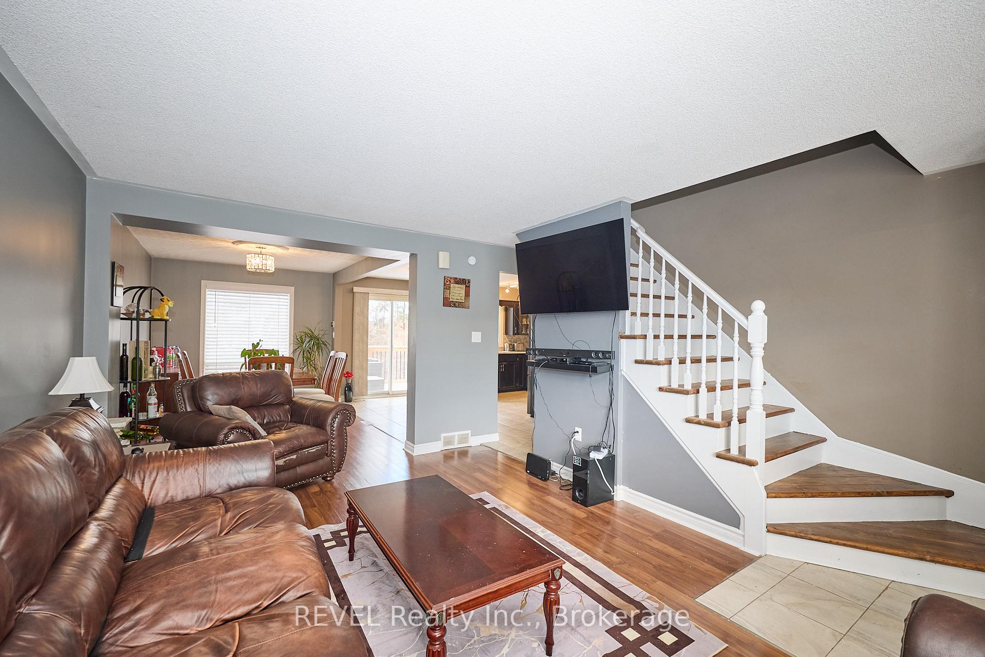 Photo 7 of 6615 Harper Drive, Niagara Falls, Morrison — HOMEH