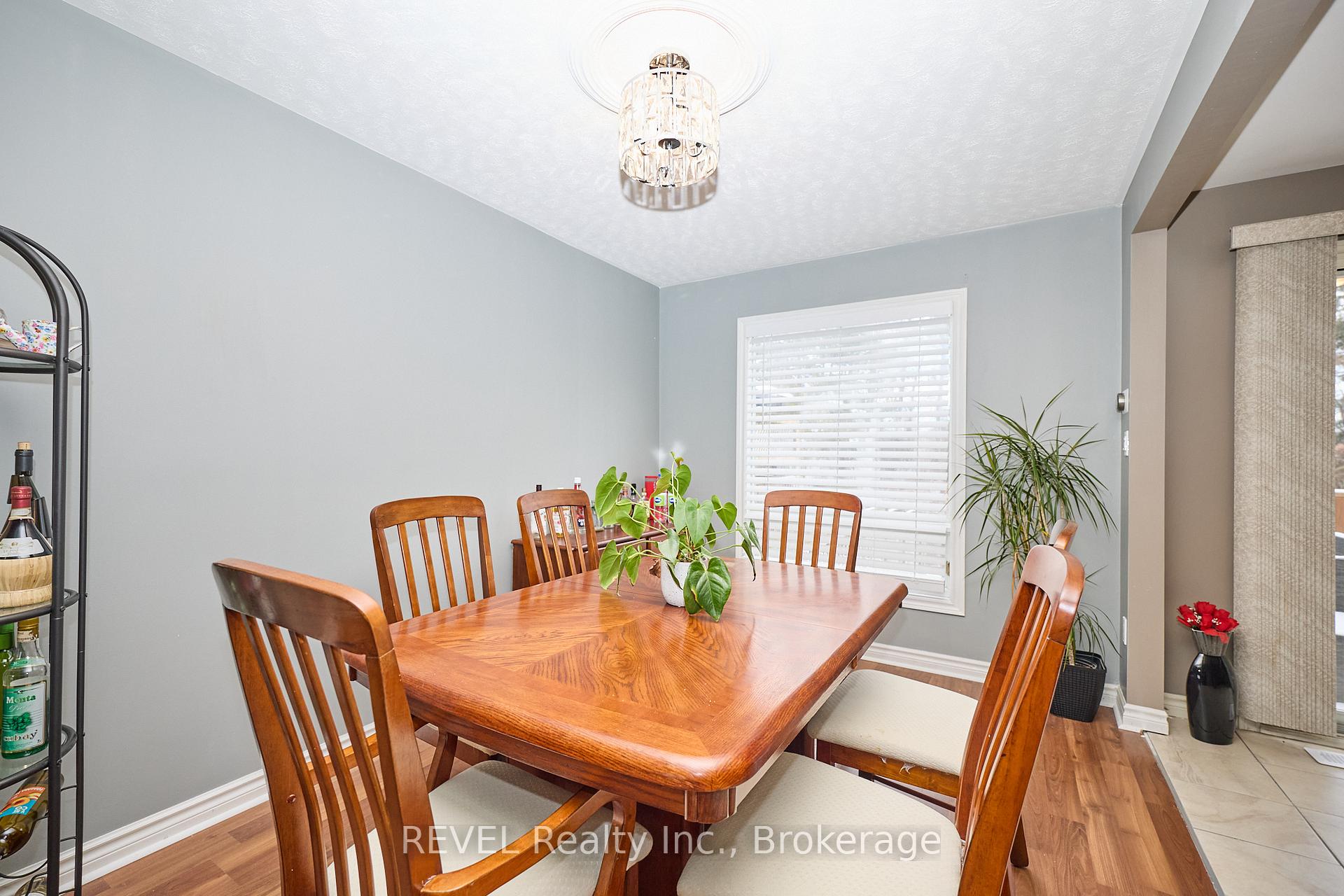 Photo 12 of 6615 Harper Drive, Niagara Falls, Morrison — HOMEH