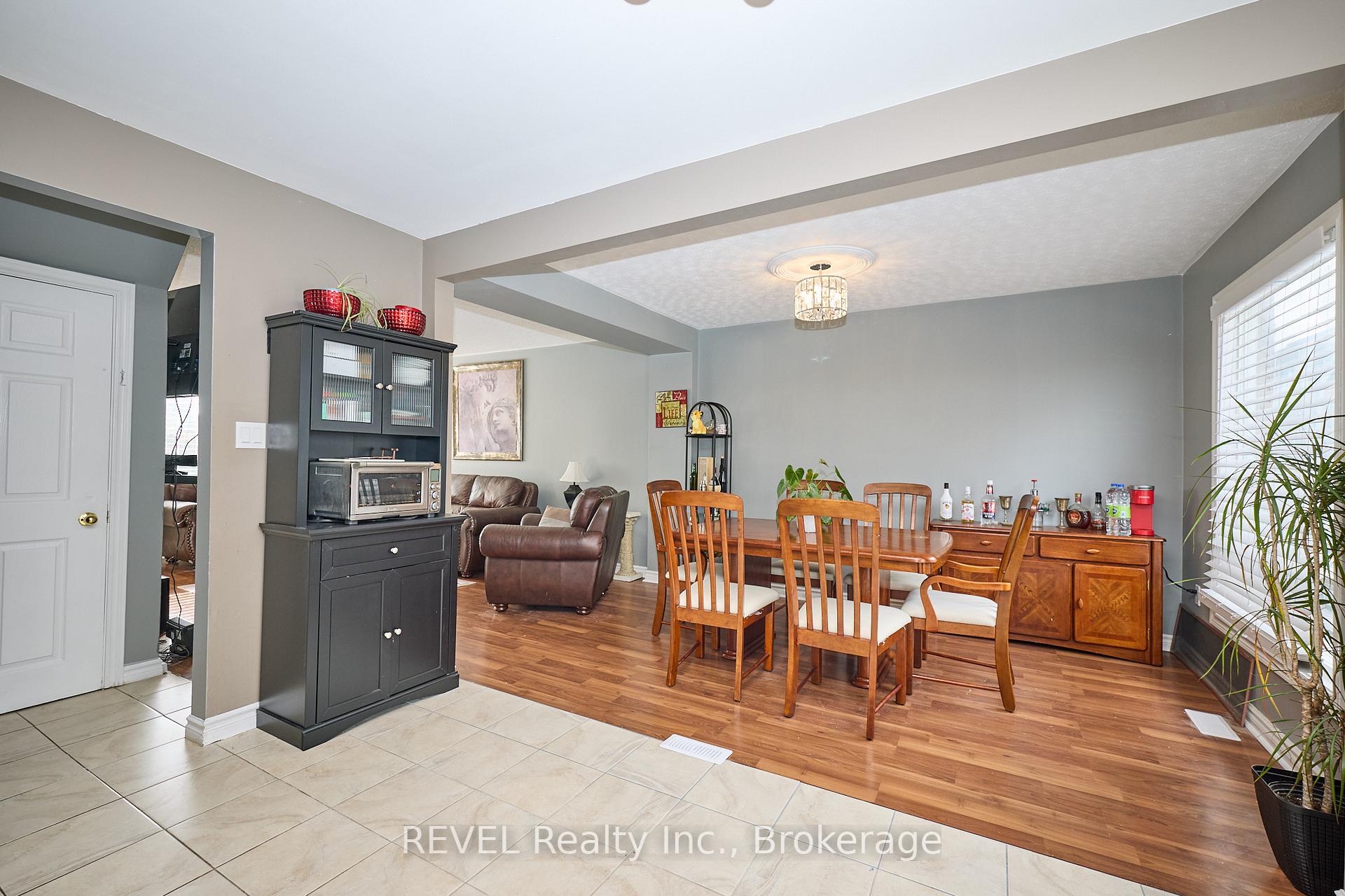 Photo 13 of 6615 Harper Drive, Niagara Falls, Morrison — HOMEH