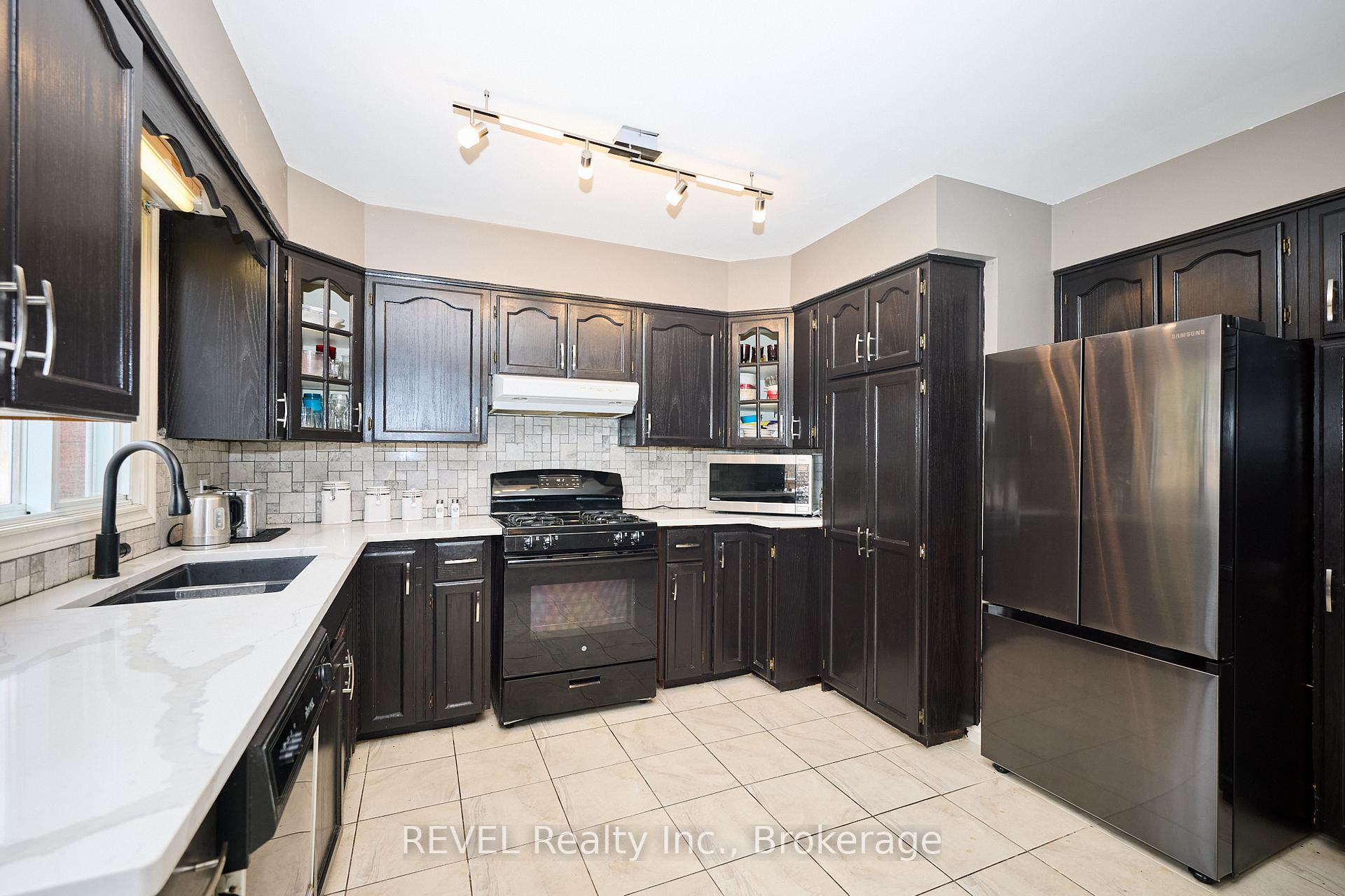 Photo 16 of 6615 Harper Drive, Niagara Falls, Morrison — HOMEH