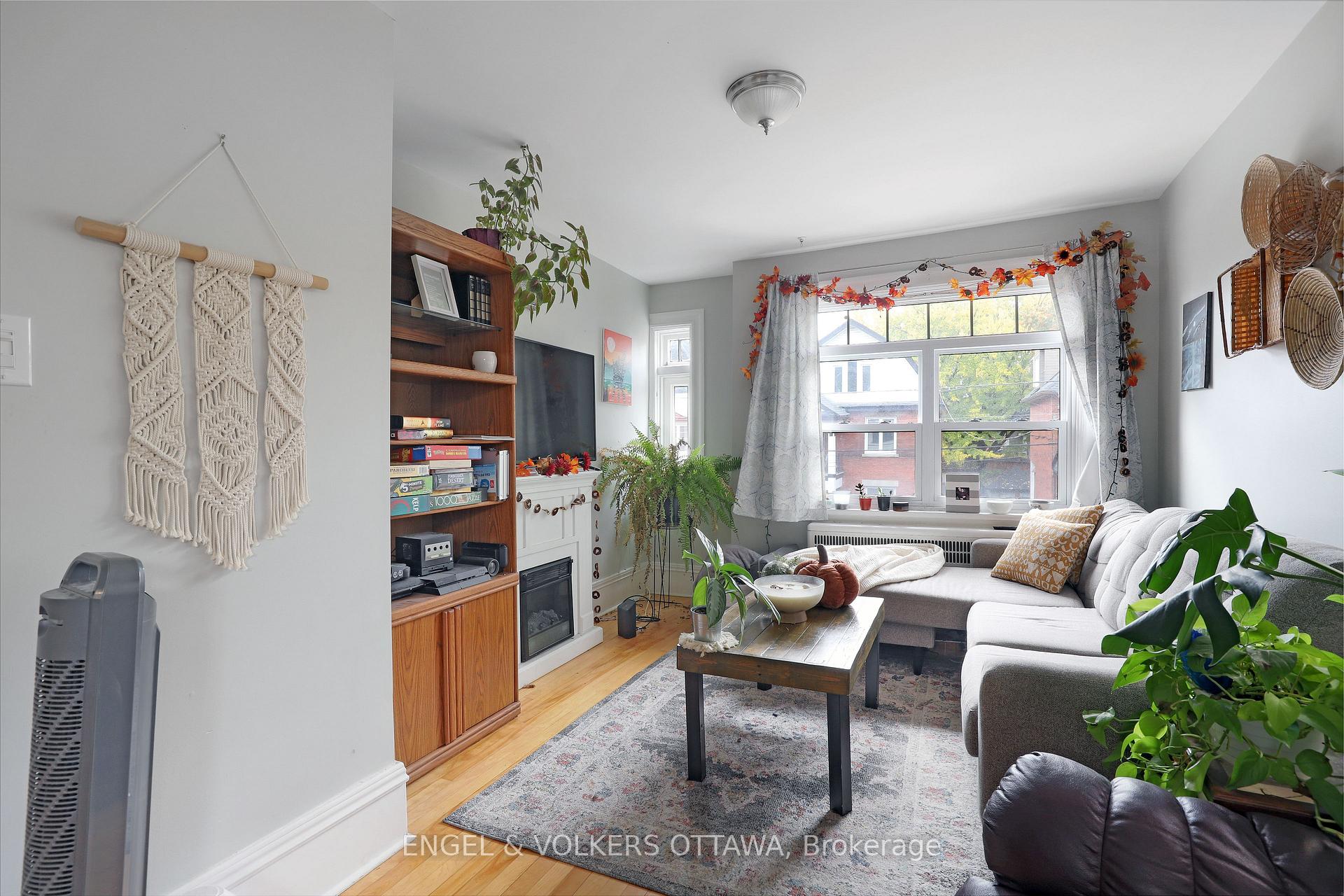 Photo 5 of Unit 2, 491 Mcleod Street, Ottawa, Ottawa Centre — HOMEH