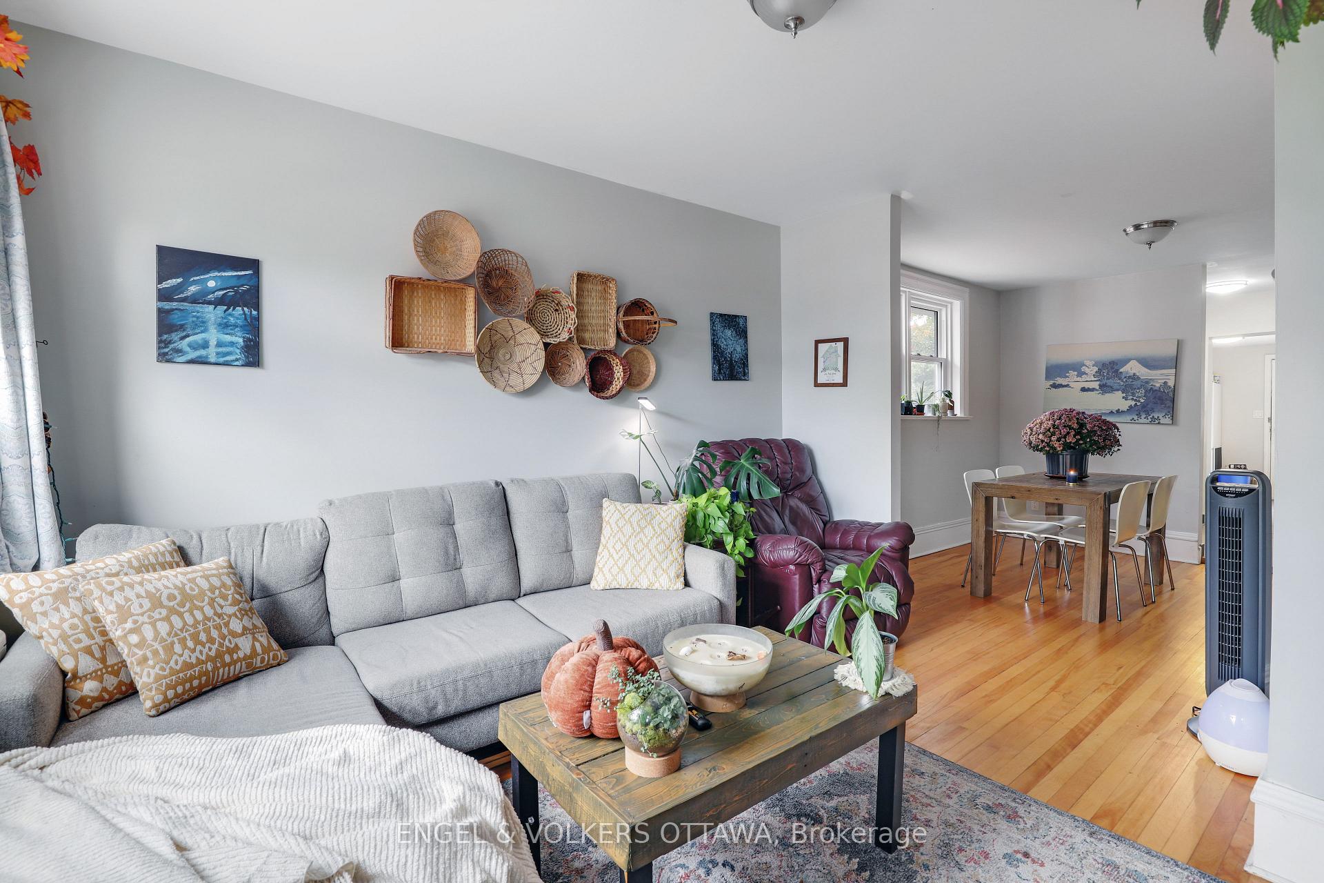 Photo 6 of Unit 2, 491 Mcleod Street, Ottawa, Ottawa Centre — HOMEH