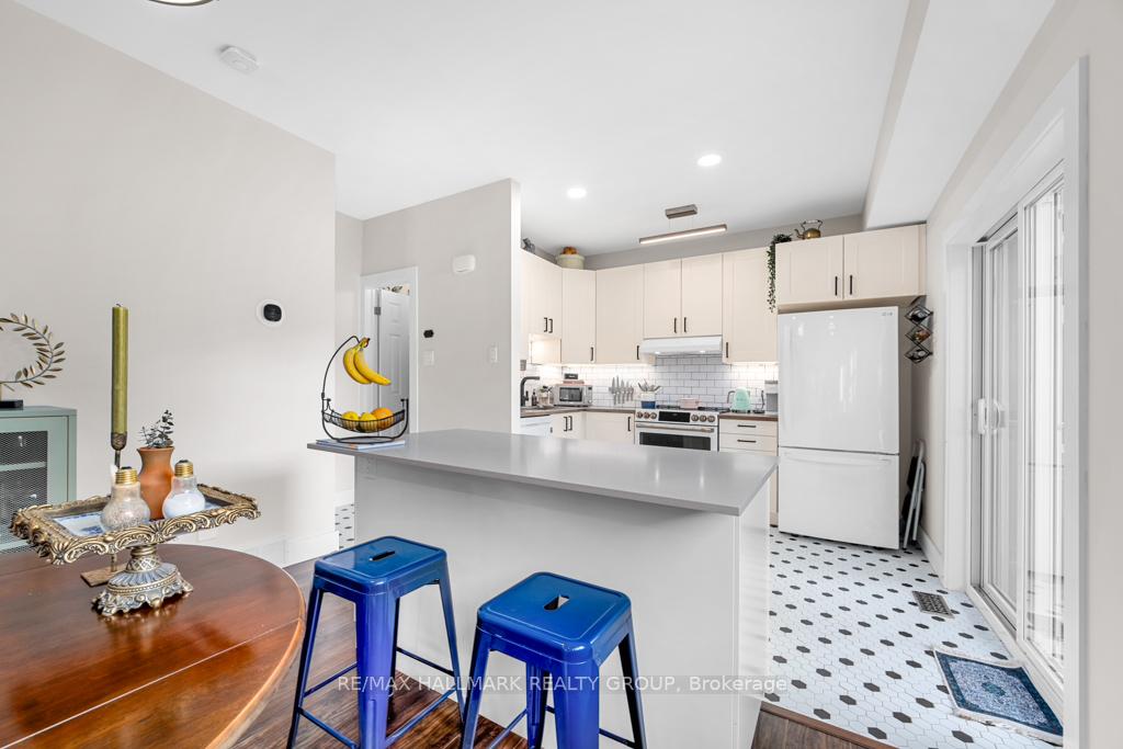 Photo 17 of 44 Putman Avenue, Ottawa, Lindenlea — HOMEH