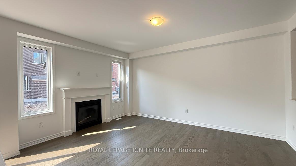 Photo 4 of 1431 Whitlock Avenue, Milton, Bowes — HOMEH