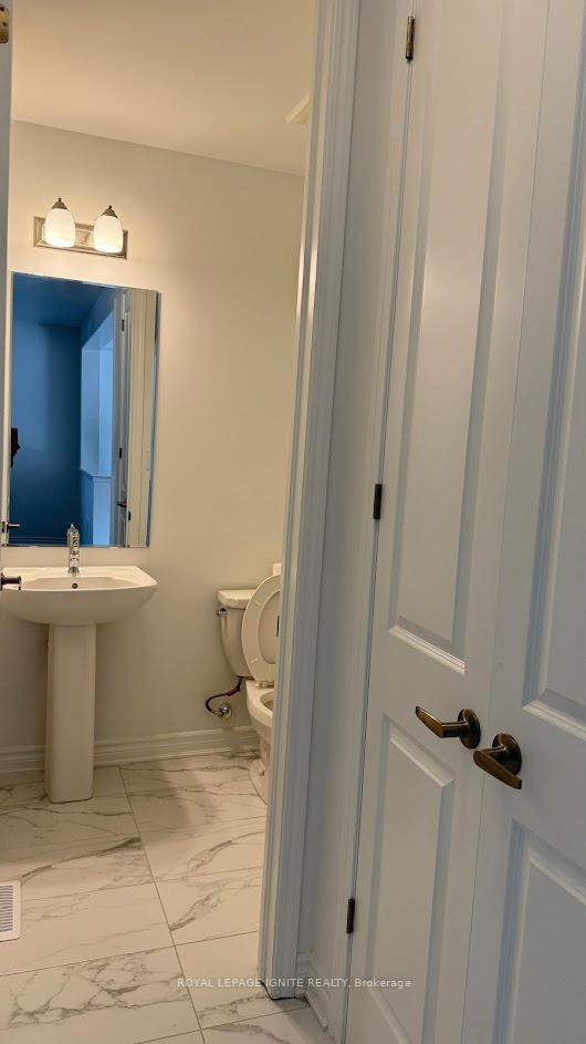 Photo 9 of 1431 Whitlock Avenue, Milton, Bowes — HOMEH