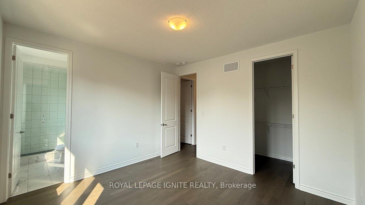 Photo 8 of 1431 Whitlock Avenue, Milton, Bowes — HOMEH